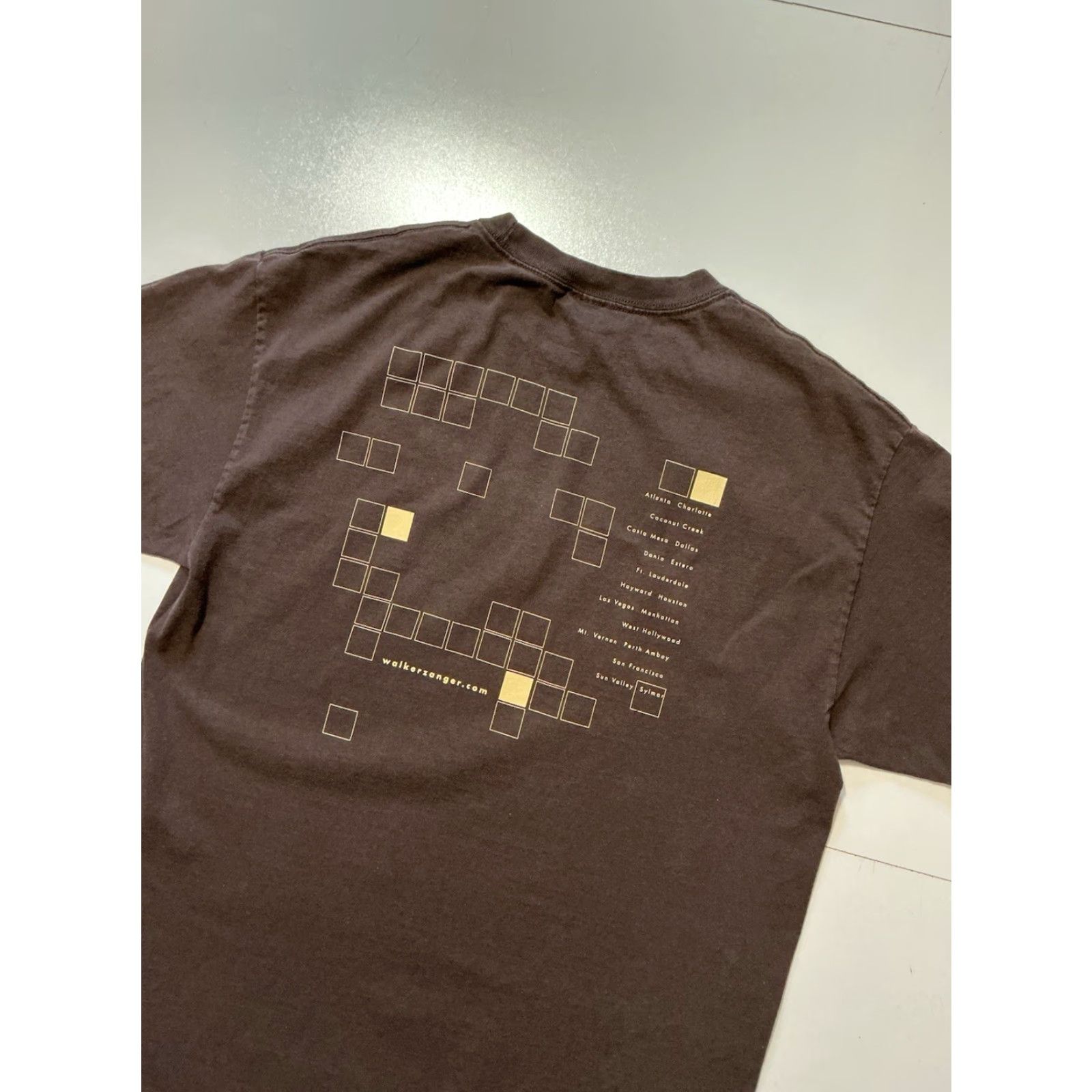 Vintage Walker Zanger American Modern Design Craft Artistry Tile Graphic Brown T-Shirt L Mens Regular Size Large Size US L / EU 52-54 / 3 - 5 Thumbnail