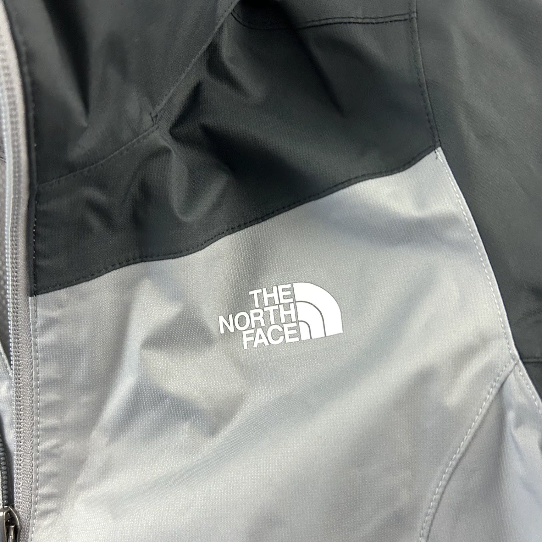 The North Face The North Face DryVent Hooded Full Zip Jacket Women's S Gray Size S / US 4 / IT 40 - 2 Thumbnail