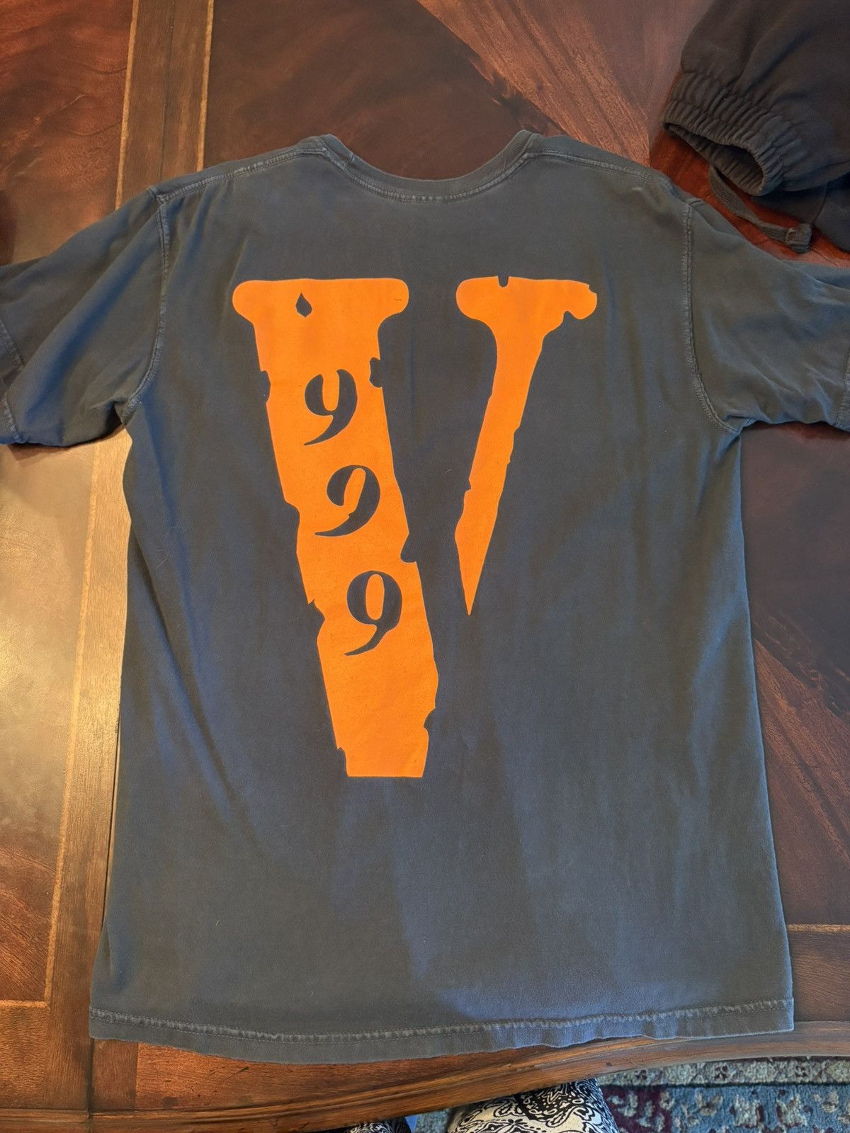 999 Club × Vlone Juice Wrld Vlone Legends never die T Size US M / EU 48-50 / 2 - 4 Thumbnail