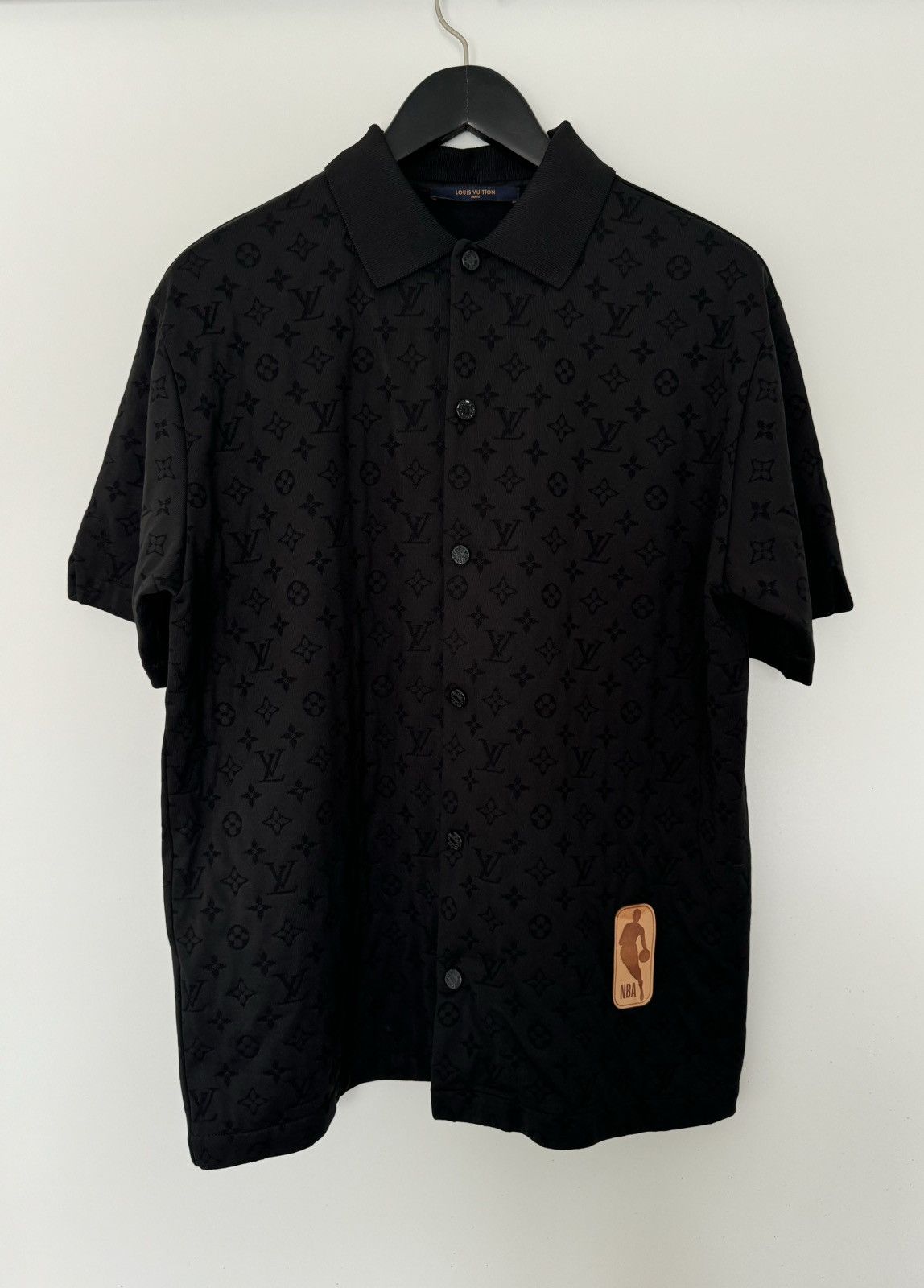 Louis Vuitton × NBA Louis Vuitton NBA Monogram Black Logo Buttoned Shirt Size US M / EU 48-50 / 2 - 3 Thumbnail