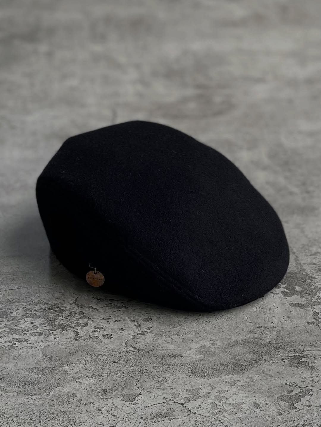 Givenchy Rare Vintage 80s GIVENCHY Flatcap Size ONE SIZE - 1 Thumbnail