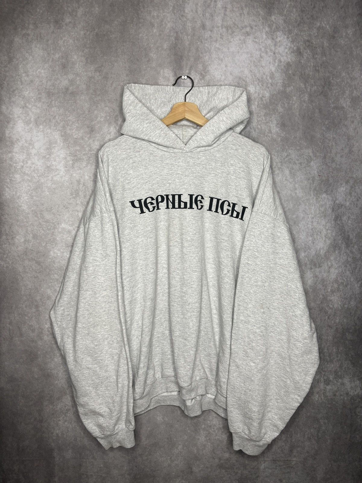 Gosha Rubchinskiy × Kanye West × Yeezy Kanye West x Gosha Black Dogs Hoodie Size US XXL / EU 58 / 5 - 1 Thumbnail