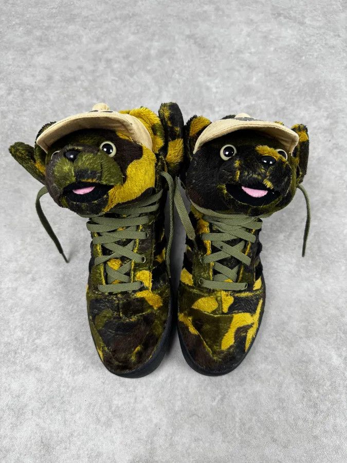 Adidas FW2013 Adidas x Jeremy Scott Khaki Plush Camo Bear Sneakers Size US 9 / EU 42 - 6 Thumbnail