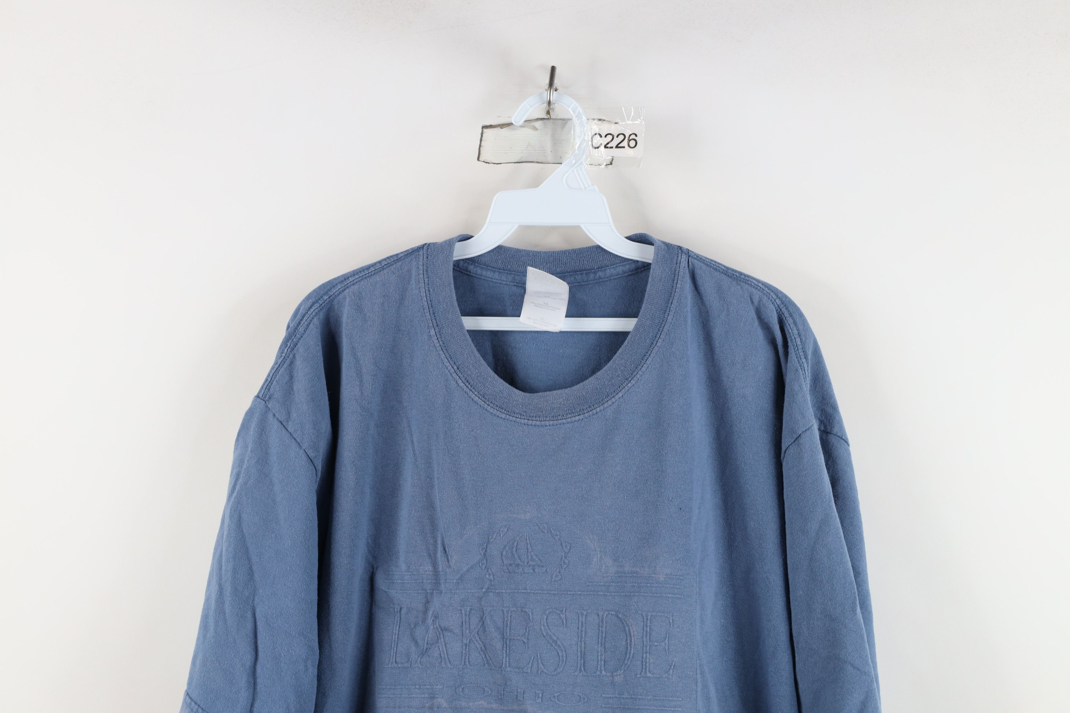 Vintage Vintage 90s Streetwear Spell Out Lakeside Ohio T-Shirt Blue Size US XL / EU 56 / 4 - 2 Thumbnail