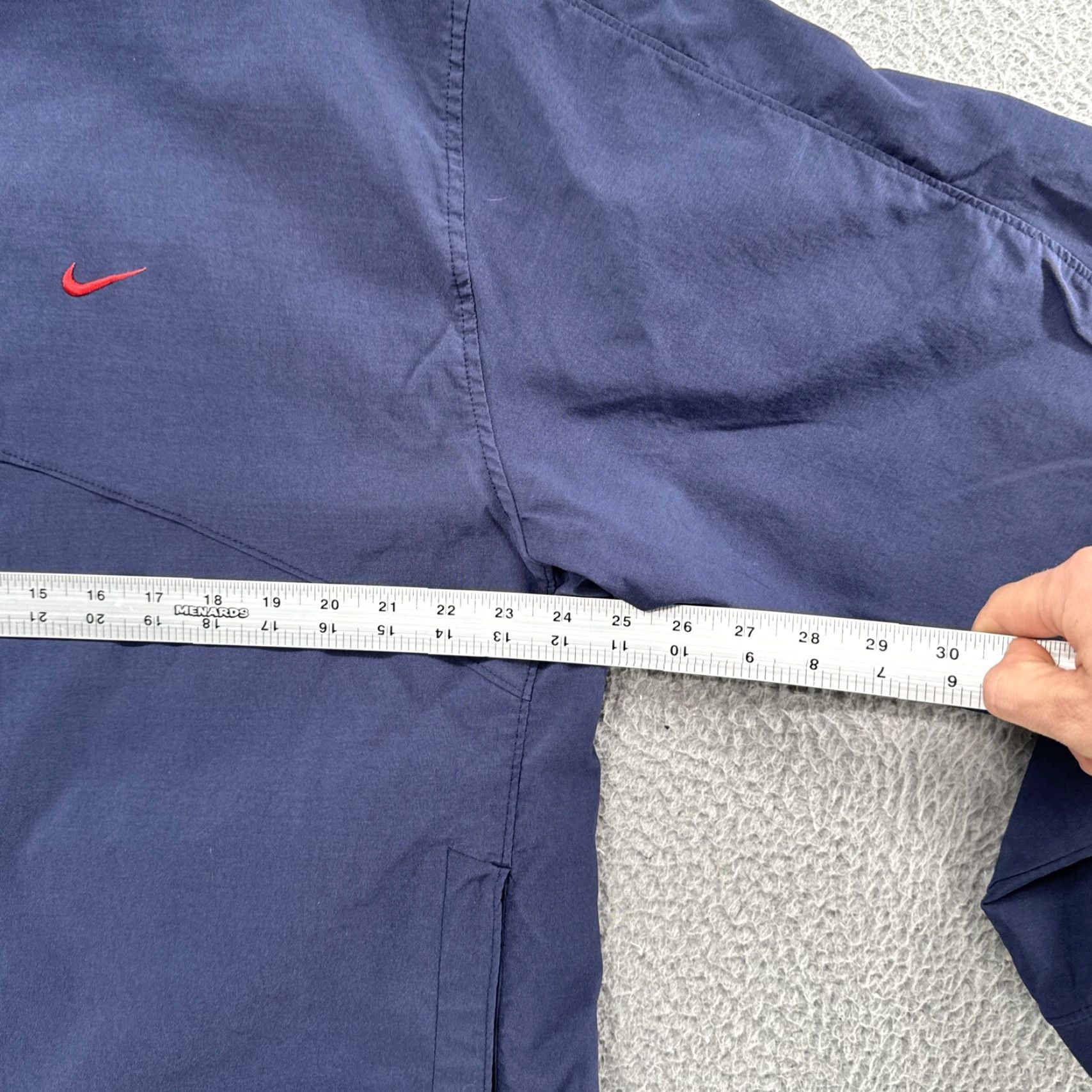Nike VINTAGE Nike Mens Blue Zip Up Embroidered Windbreaker Y2K Silver Tag Size 2XL Jacket Windbreaker Logo Pockets Full Zip Casual Running & Jogging Men Size US XXL / EU 58 / 5 - 4 Thumbnail