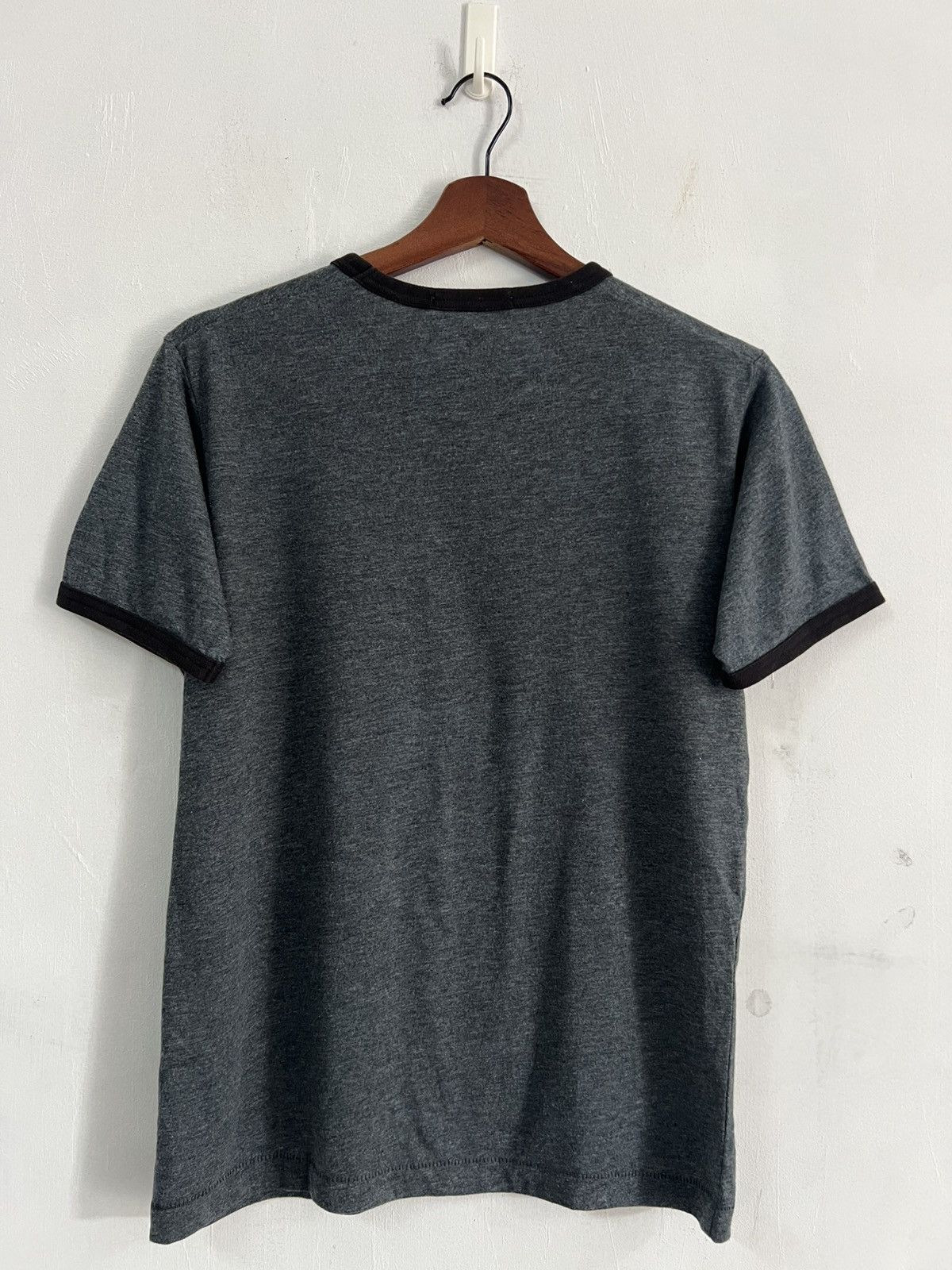 Uniqlo Uniqlo UT Snoopy Ringer Tee Size US S / EU 44-46 / 1 - 2 Thumbnail