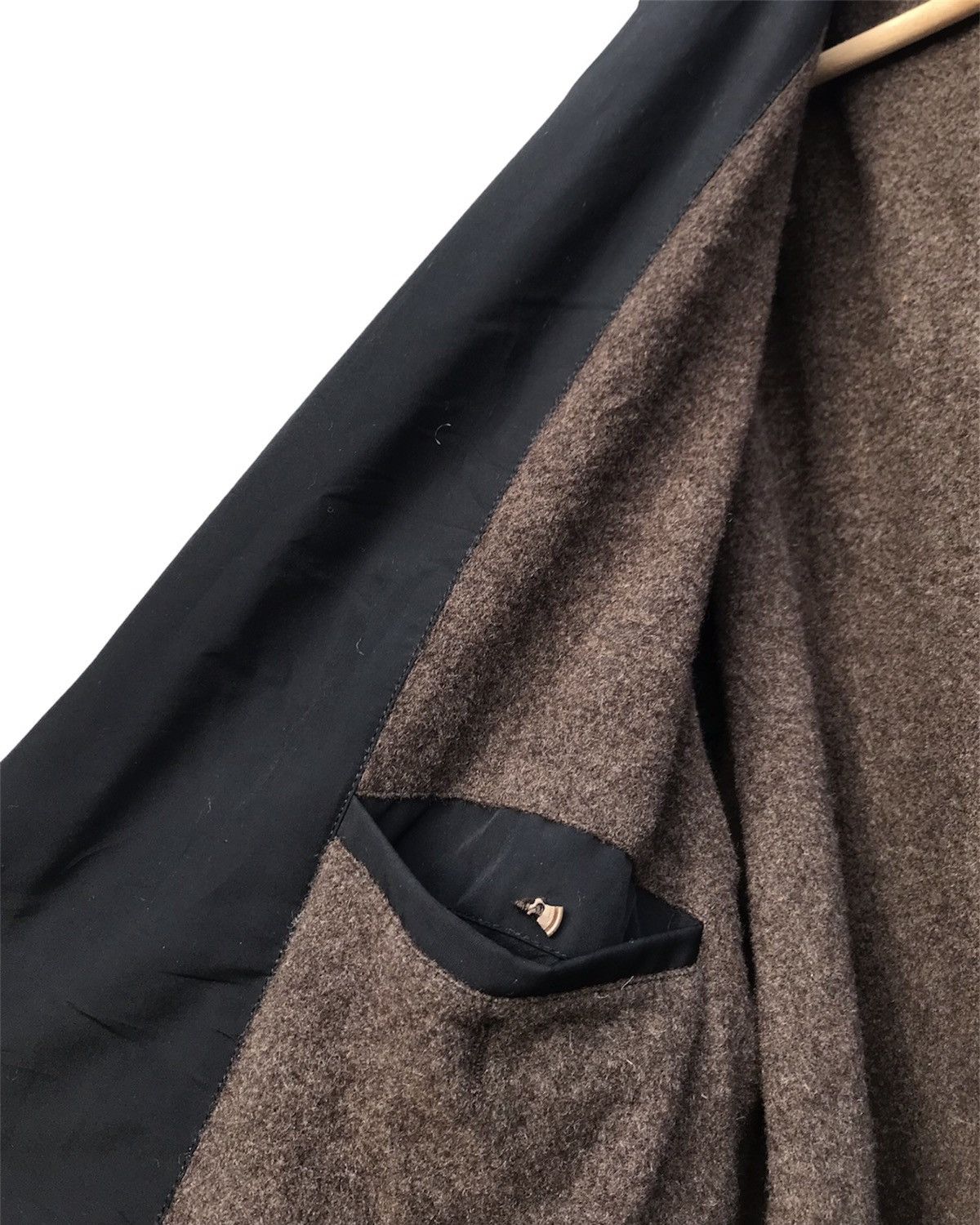 Salvatore Ferragamo Vintage Sticky Salvatore Ferragamo Coat Size US M / EU 48-50 / 2 - 10 Thumbnail