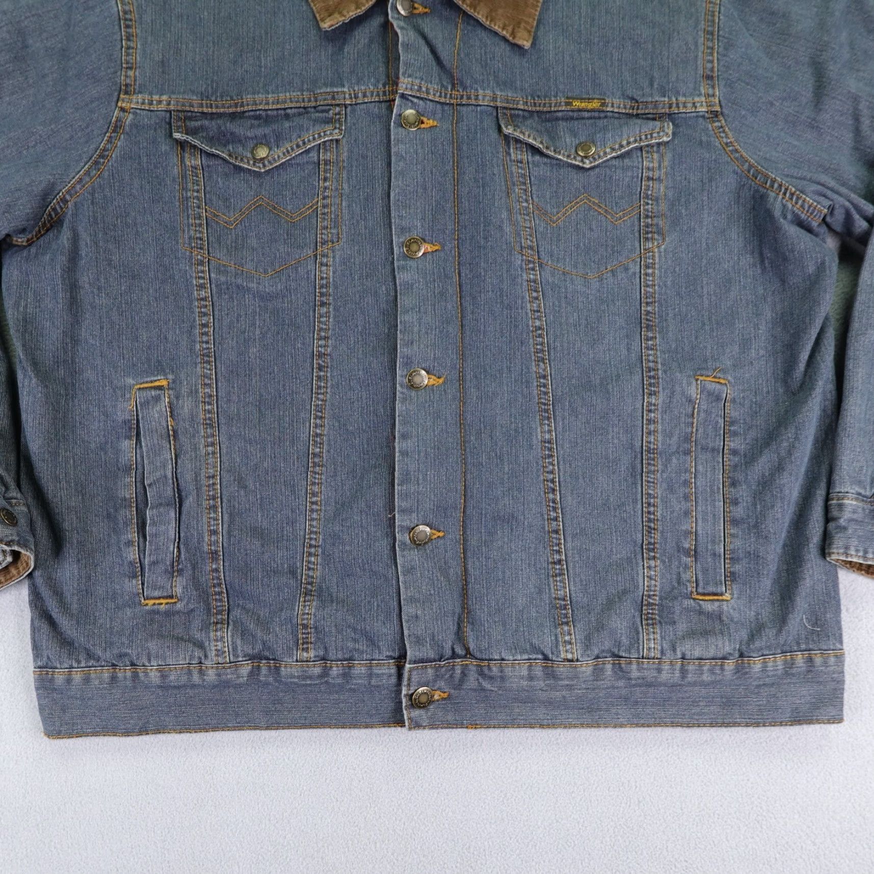 Wrangler VINTAGE Wrangler Denim Jacket Mens Large Western Chore Coat Casual Workwear 90s Blue Size US 33 - 3 Thumbnail