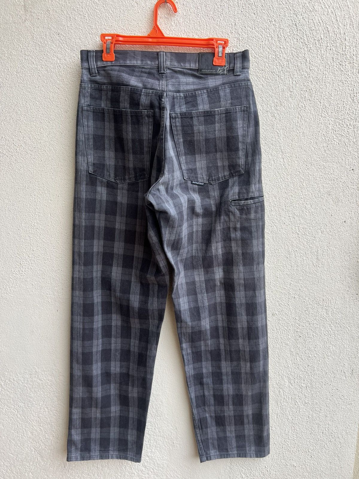 Vintage Vintage RATTLE TRAP Japan Fade Plaid Baggy Work Pant Size US 31 - 21 Thumbnail