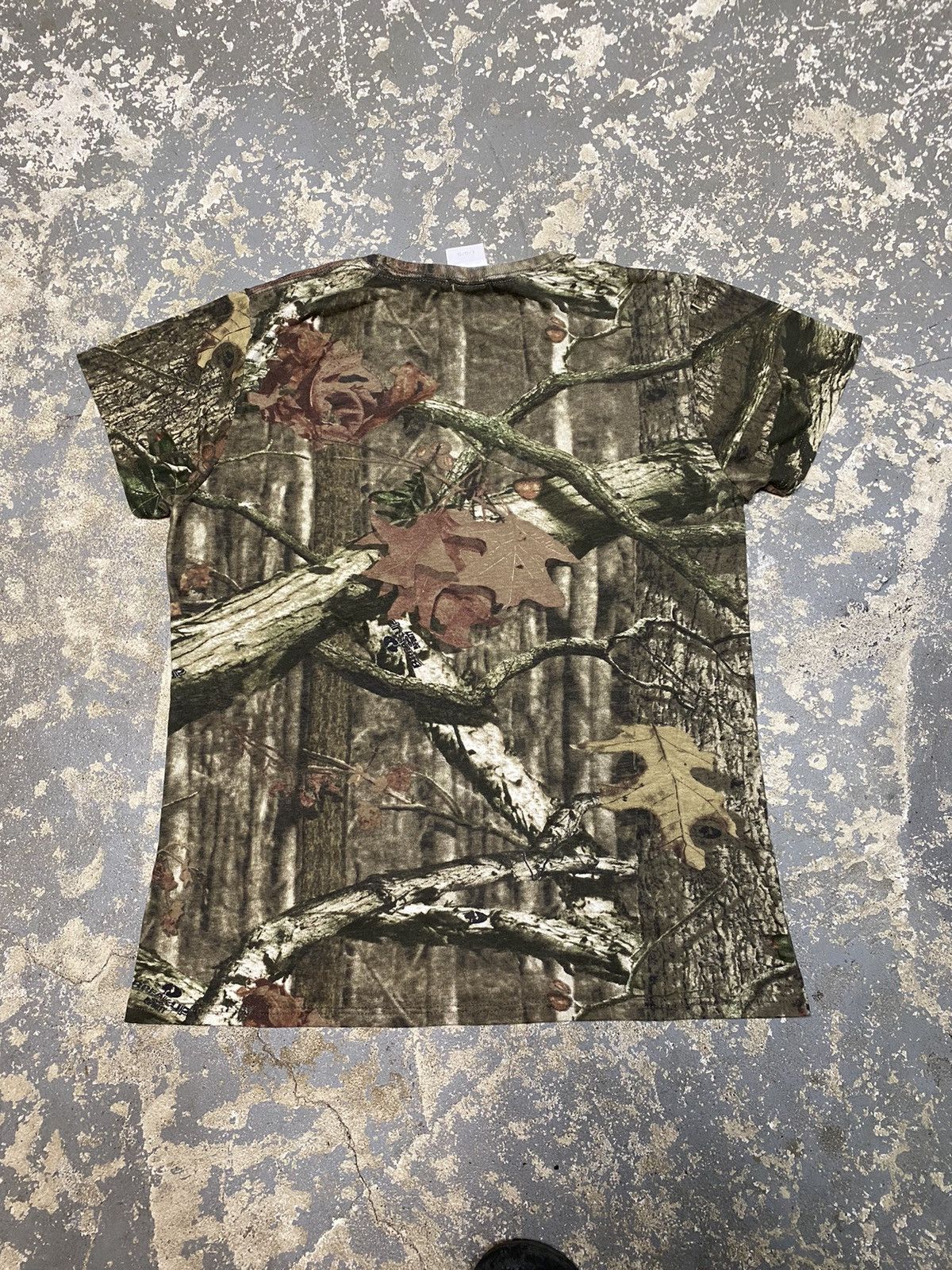 Realtree × Vintage Vintage Mossy Oak Break Up Camo Women’s Camo Tshirt Size L / US 10 / IT 46 - 8 Thumbnail