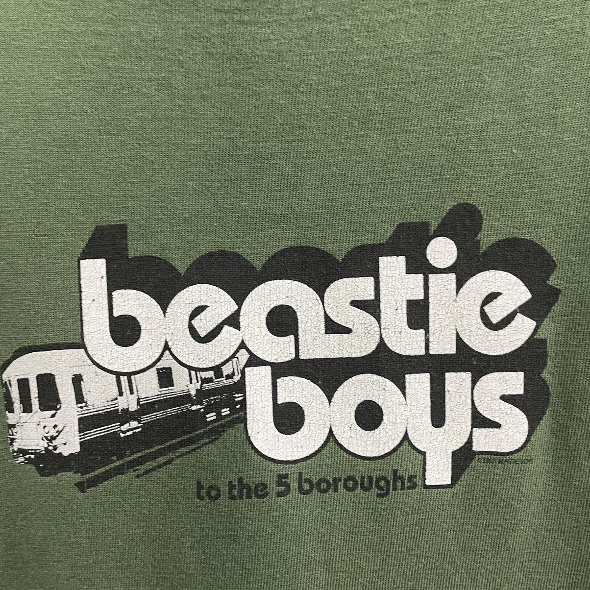 Band Tees × Vintage 🔥Vintage 00s Beastie Boys To The 5 Borough Sun Faded Tee Size US L / EU 52-54 / 3 - 4 Thumbnail