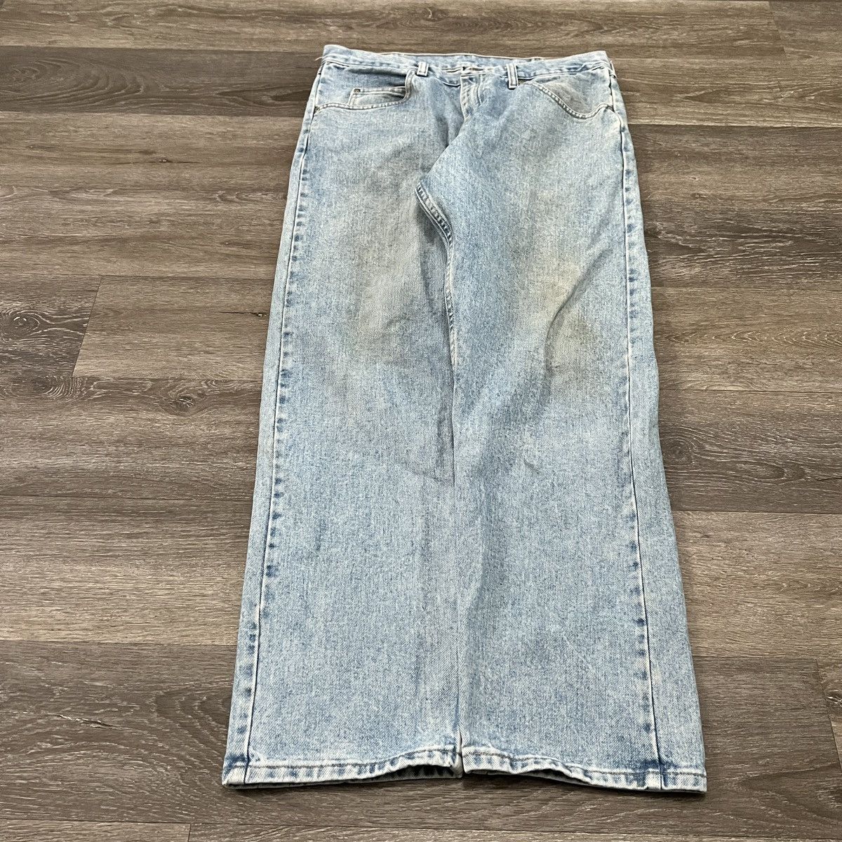 Vintage × Wrangler Vintage 90s Wrangler light grunge wash wide leg jeans Size US 33 - 2 Thumbnail