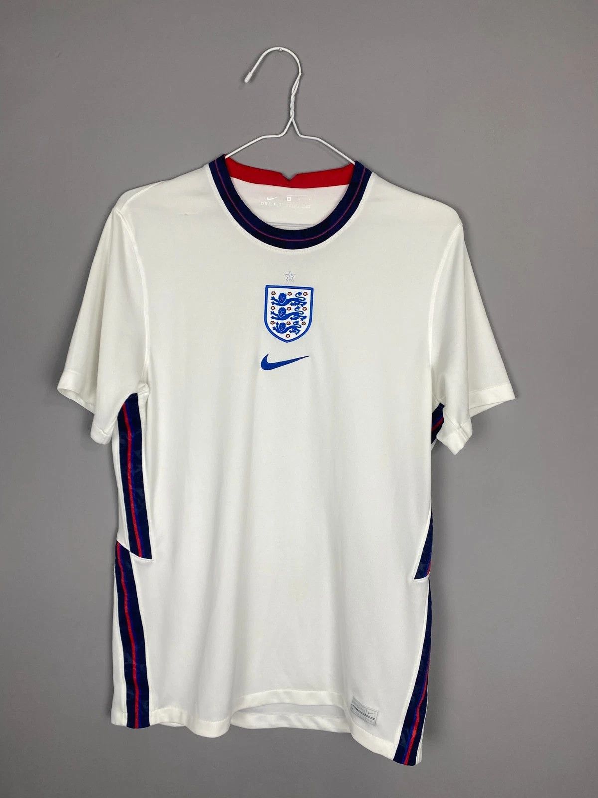 Nike Nike England National Team 2020-2021 Home Football Jersey Size US M / EU 48-50 / 2 - 1 Thumbnail