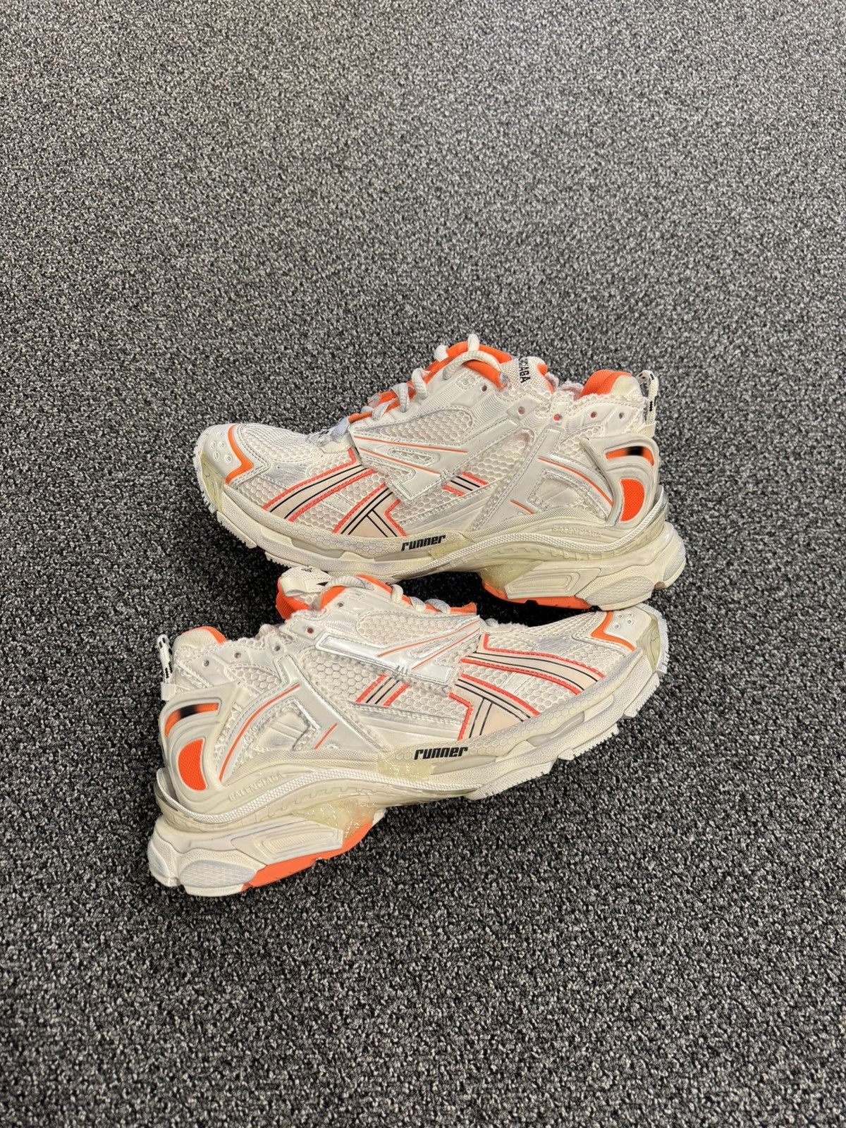 Balenciaga Balenciaga Runner White/Orange (US 10.5/11M) Size US 11 / EU 44 - 2 Thumbnail
