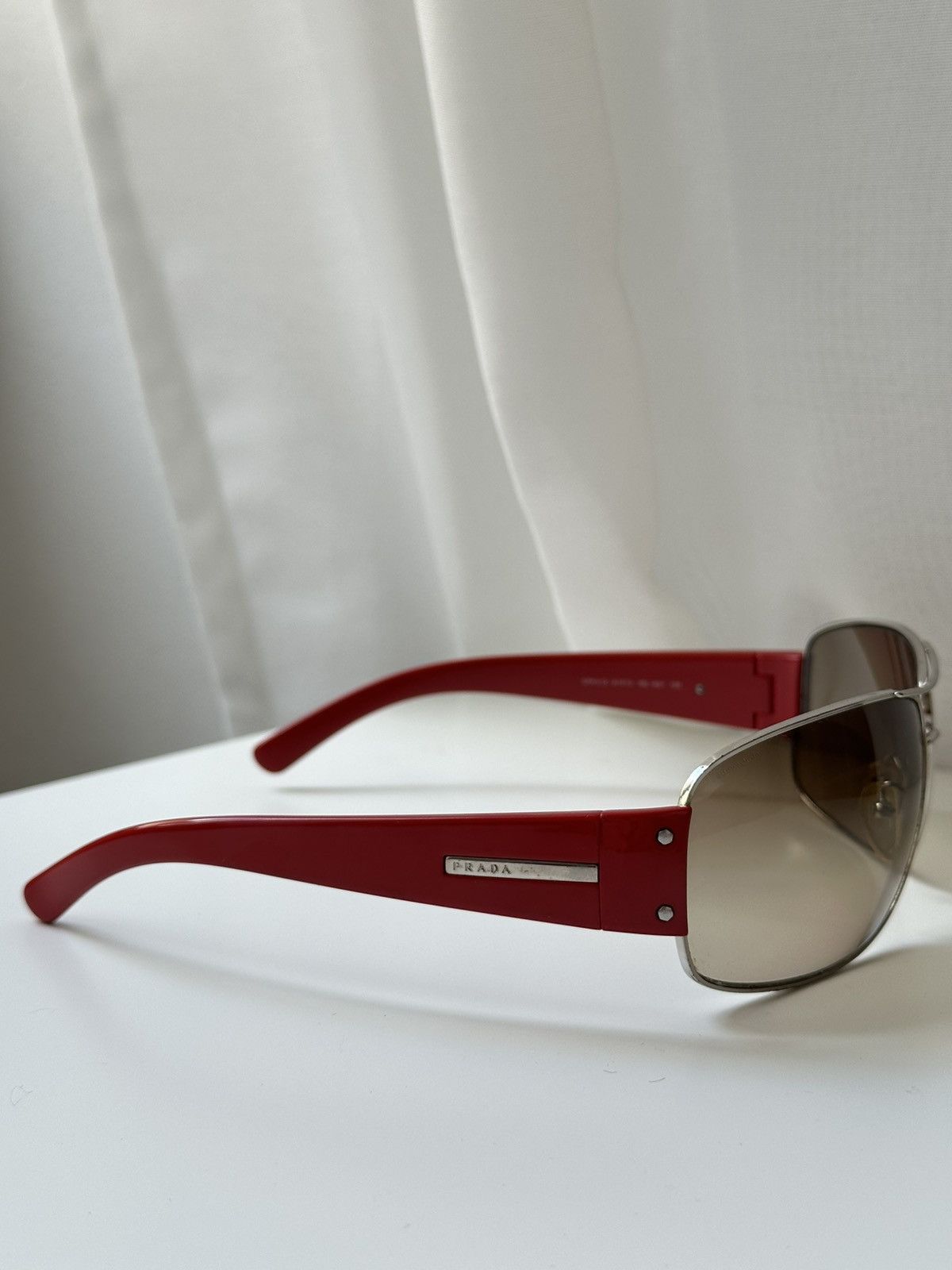 Prada Prada Vintage men’s 2010 Gunmetal Red Grey Mask Sunglasses Size ONE SIZE - 4 Thumbnail