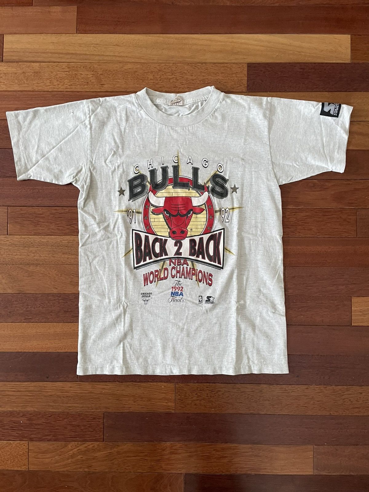NBA × Starter × Vintage Vintage 1992 Starter Chicago Bulls "B2B" Championship Tee Size US L / EU 52-54 / 3 - 1 Thumbnail