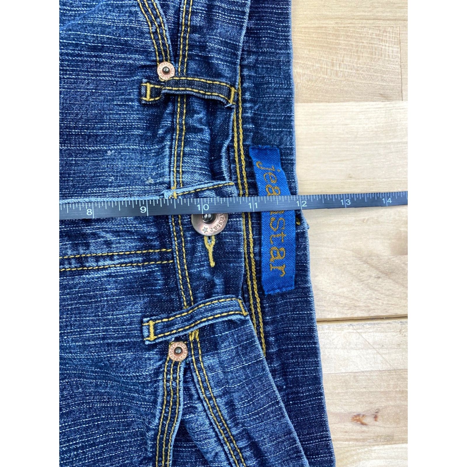 Denime Jeanstar Denim Blue Capri Jeans Women Regular Size 7 Capri Denim Jeans Blue Women 7 Jeans Capris Cuffed Button Size 28" / US 6 / IT 42 - 5 Thumbnail