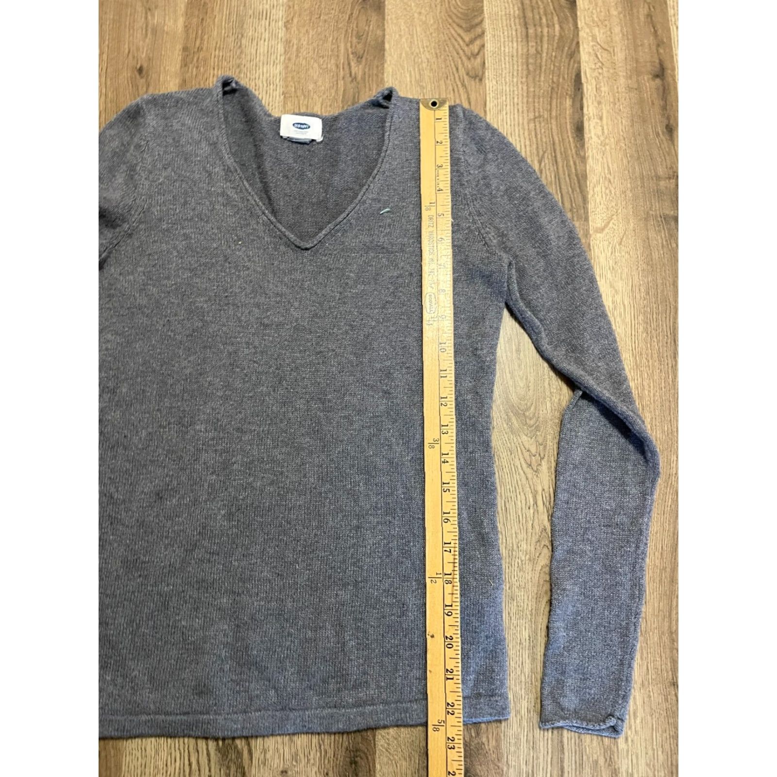 Old Navy Old Navy Shirt Women's XS Regular Gray Long Sleeve V-Neck Pullover Casual Basic Modern 0 Size XS / US 0-2 / IT 36-38 - 6 Thumbnail