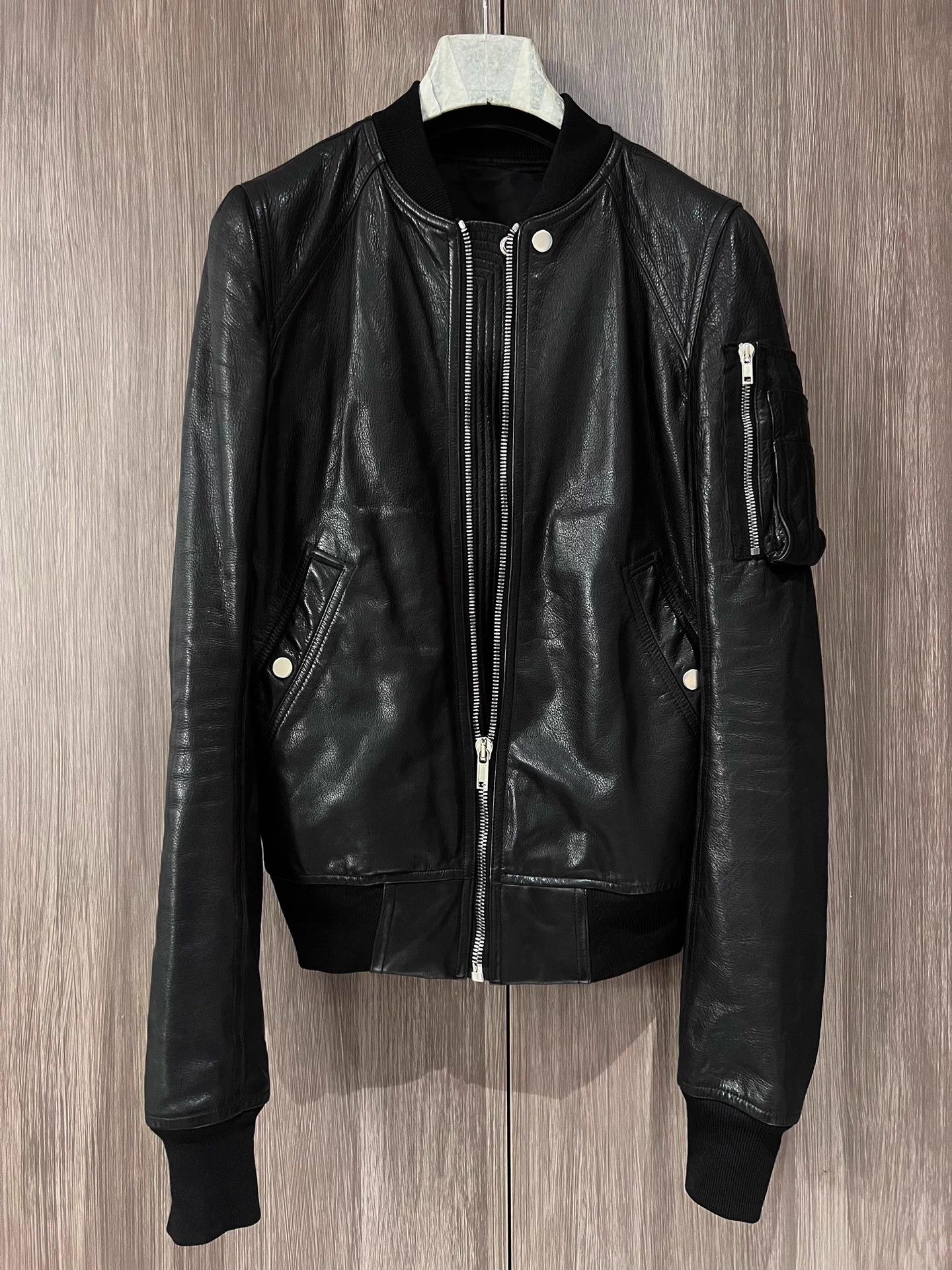 Rick Owens Rick Owens Leather Bomber Jacket with Zip-Up Size US S / EU 44-46 / 1 - 1 Thumbnail
