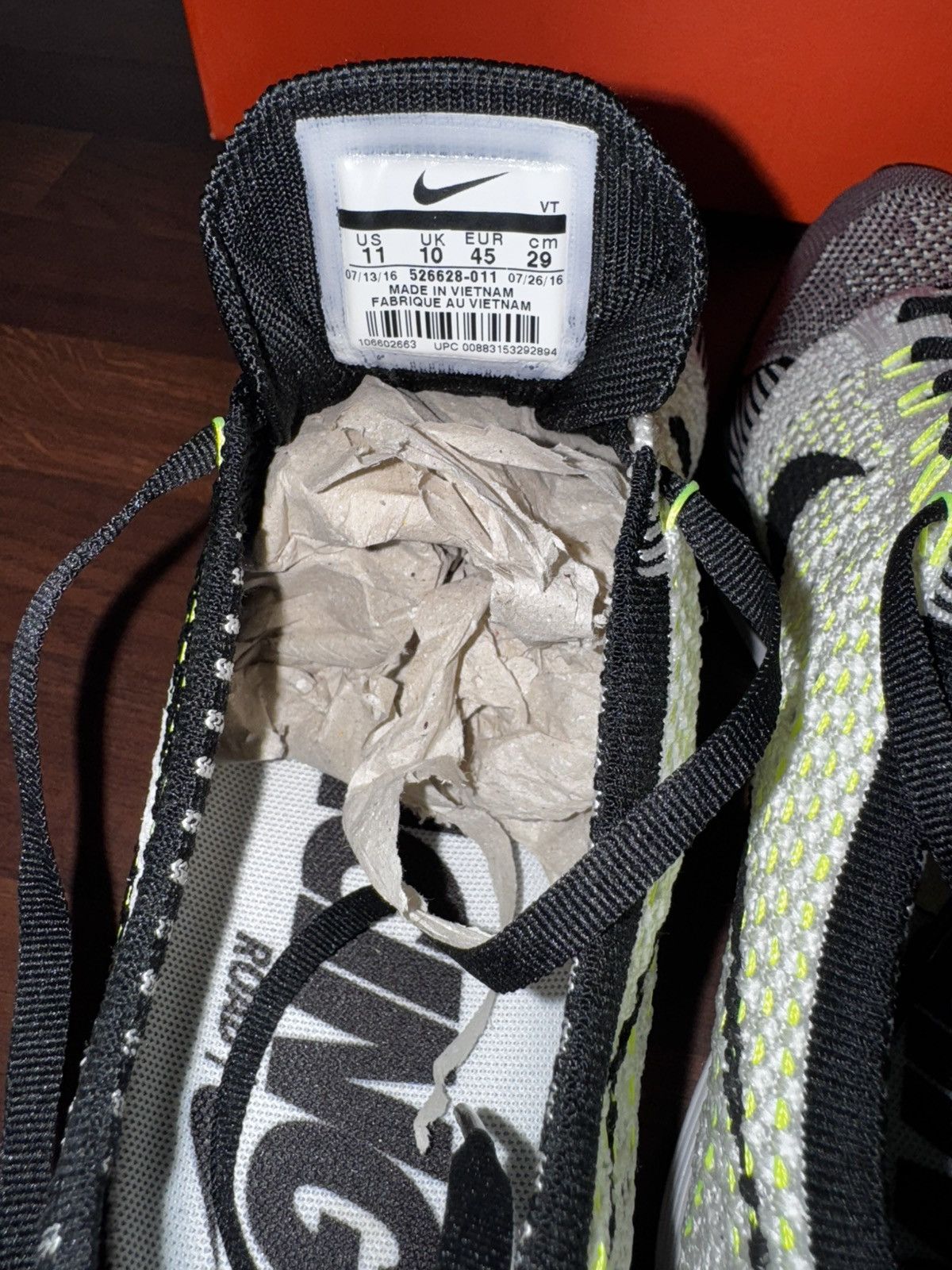 Nike Nike Fly Racer Orca Volt 45 EU / 11 US–NEW– Authentic + Box Size US 11 / EU 44 - 9 Thumbnail