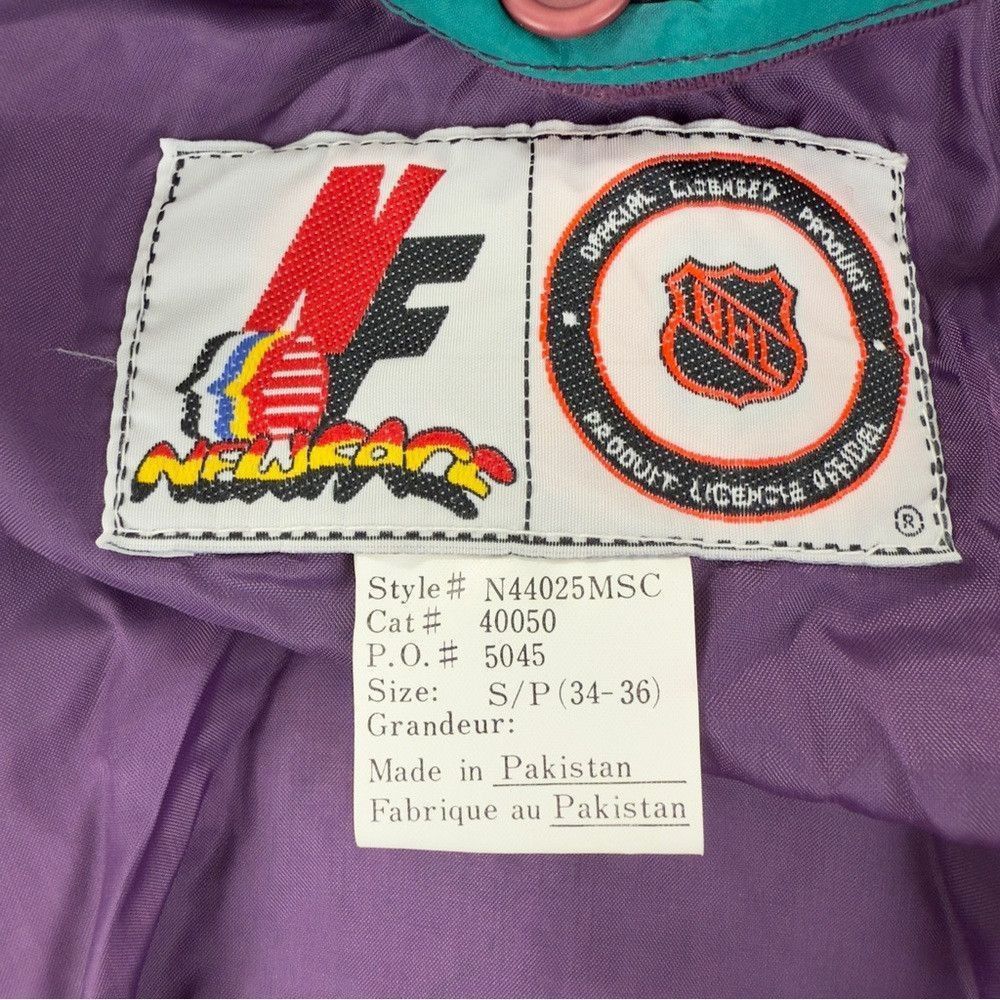 Other Vintage Anaheim Mighty Ducks NWT Men's Size Small Bomber Ja Size US S / EU 44-46 / 1 - 2 Thumbnail