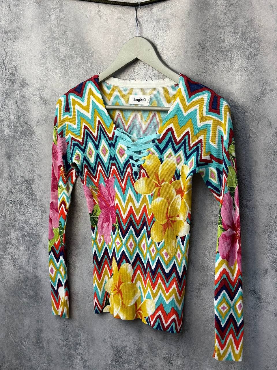 Desigual Desigual SAVA Sweater Bouse Flowered Stetches Size M / US 6-8 / IT 42-44 - 1 Thumbnail