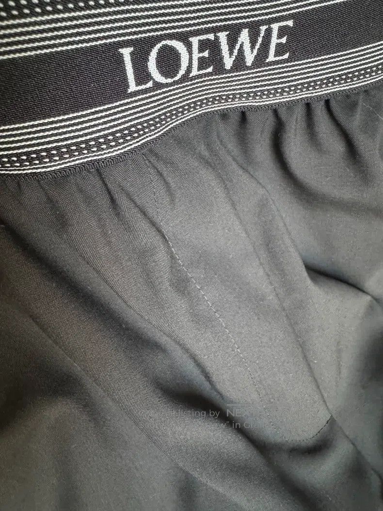 Loewe LOEWE size S Full wool shorts Size 42" / US 20 - 4 Thumbnail