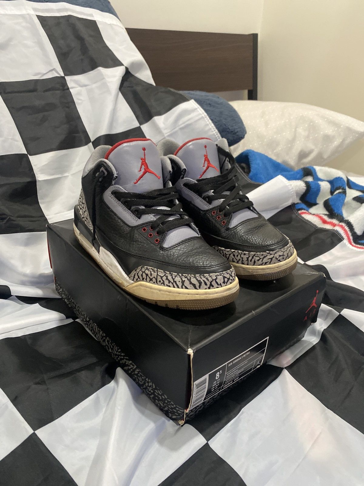 Air Jordan 3 Black Cement size 8.5