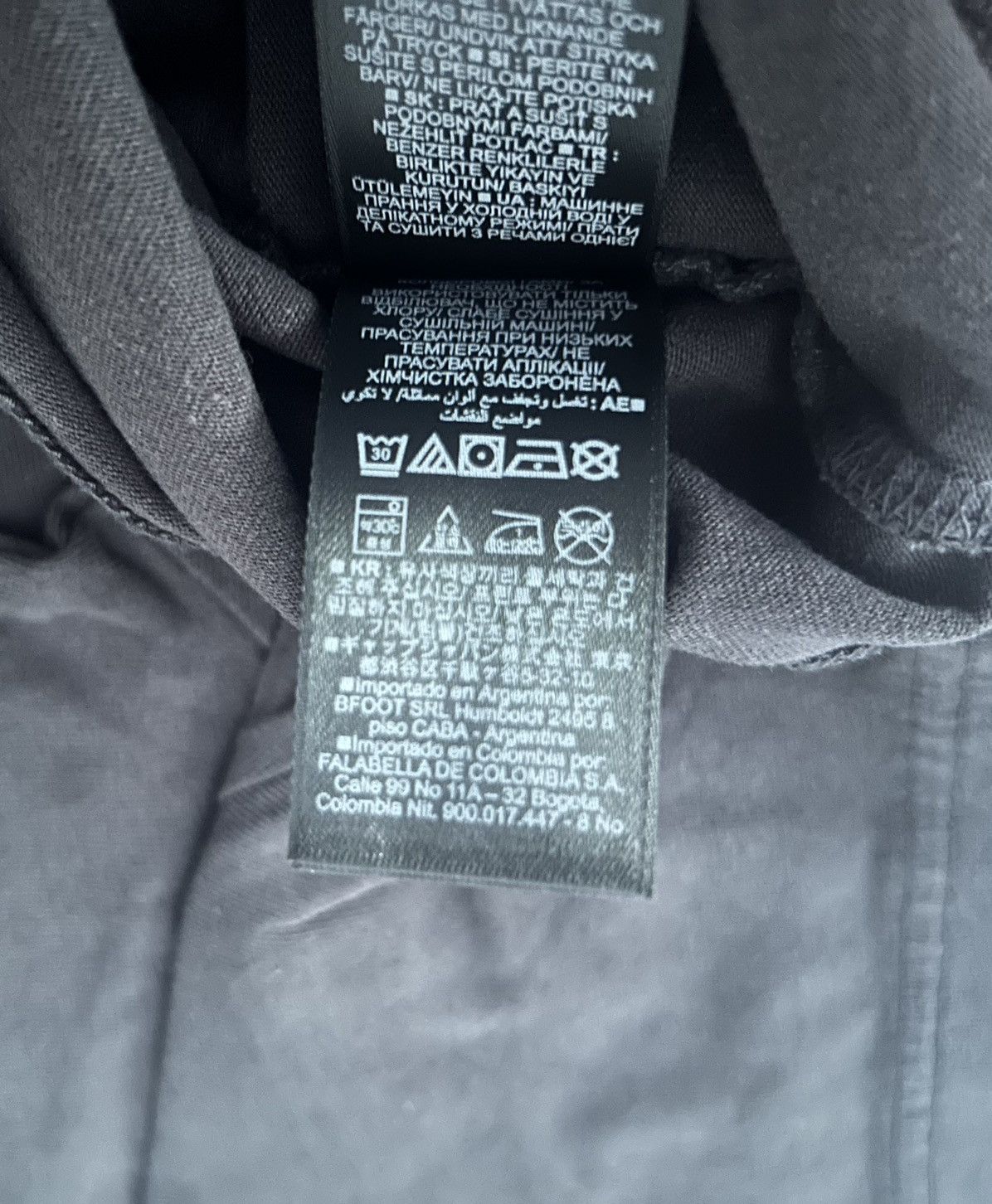 Gap × Yeezy Unreleased YZY x Gap Mainline T in Black Size US L / EU 52-54 / 3 - 3 Thumbnail
