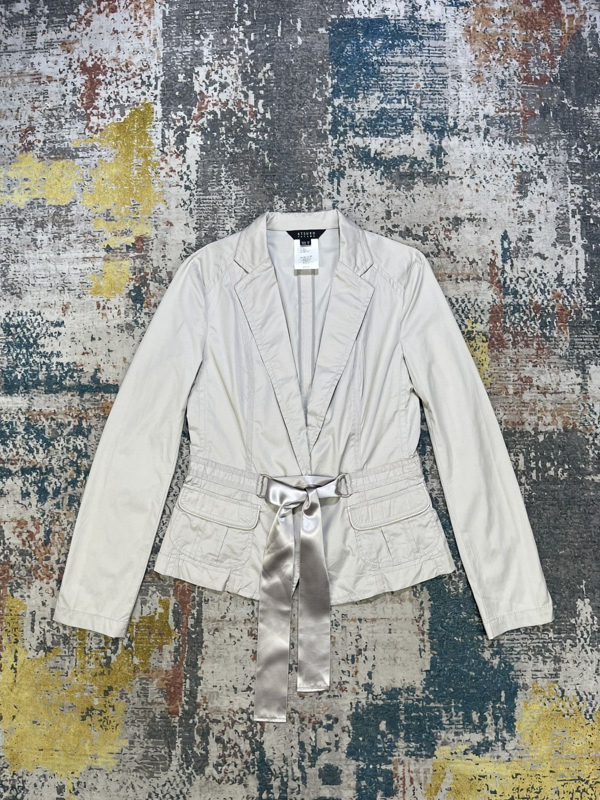 ATSURO TAYAMA Atsuro Tayama Cream Belt Tie Waist Blazer Size M / US 6-8 / IT 42-44 - 1 Thumbnail