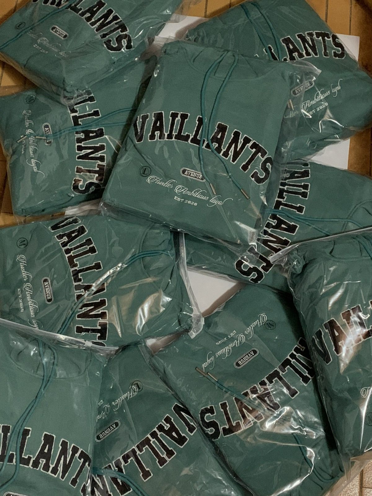 Other New Green tracksuit Size US M / EU 48-50 / 2 - 9 Thumbnail