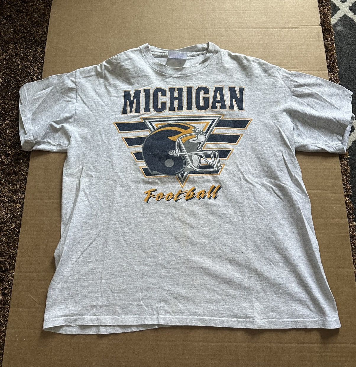 Vintage Michigan football single stitch shirt Size US XL / EU 56 / 4 - 1 Thumbnail