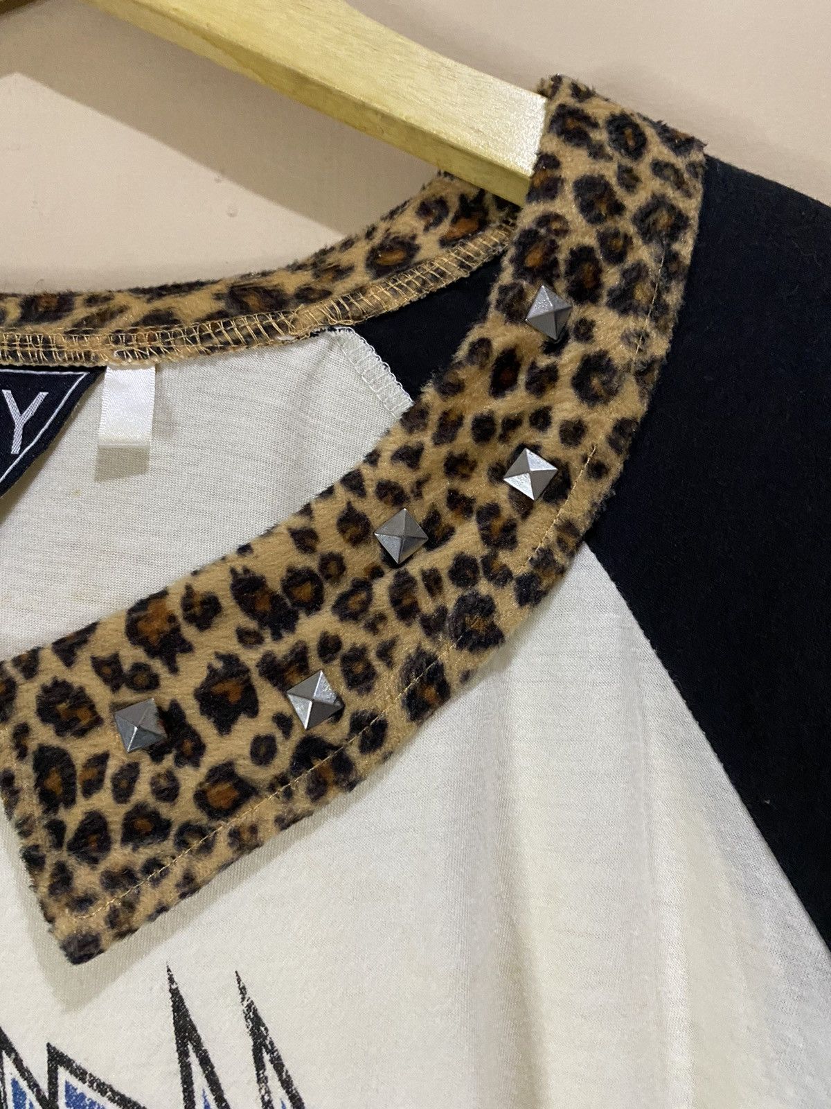 Beauty Beast Y2K RGY Japan Mighty Lion With Leopard Neck Long Sleeve Size M / US 6-8 / IT 42-44 - 6 Thumbnail