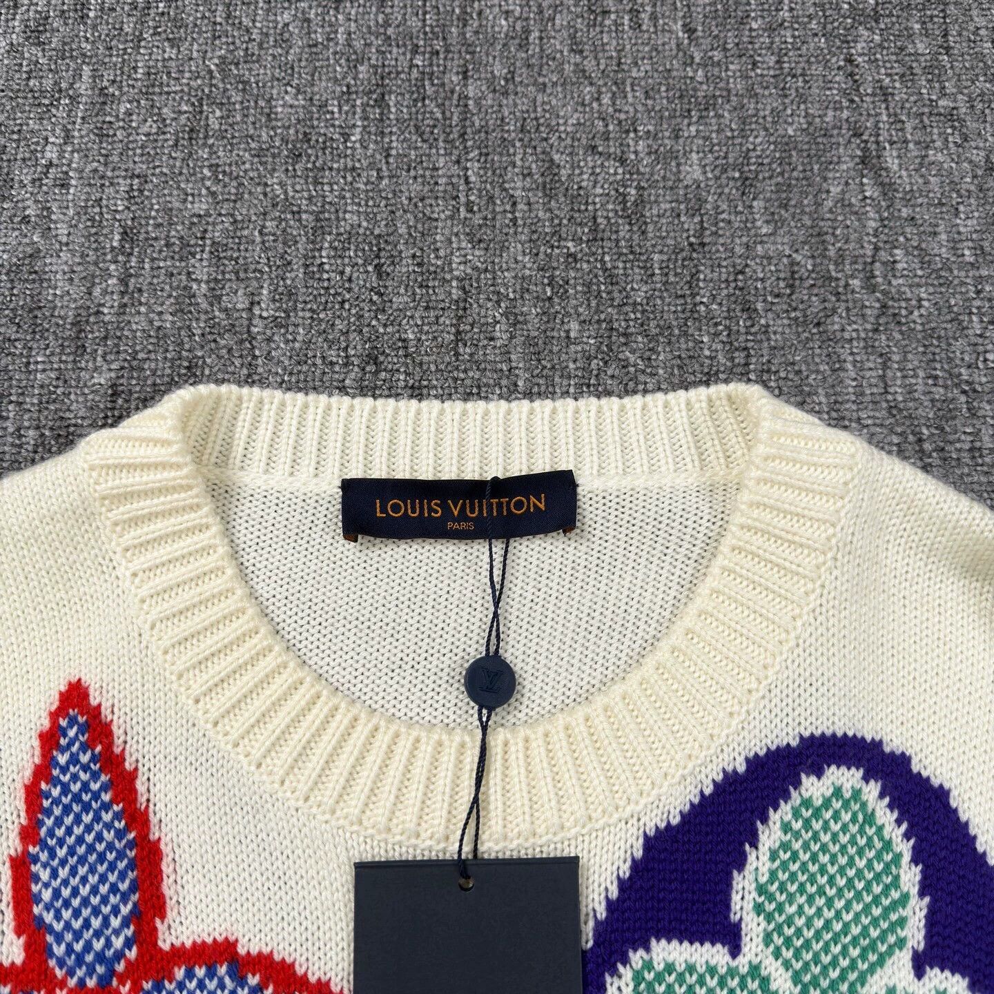 Louis Vuitton LV white floral print sweater Size US M / EU 48-50 / 2 - 5 Thumbnail