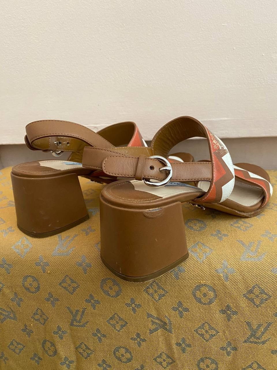 Prada RRP 690$ Prada Greca Slingback Block Heel Sandals Leather Size US 7.5 / IT 37.5 - 8 Thumbnail