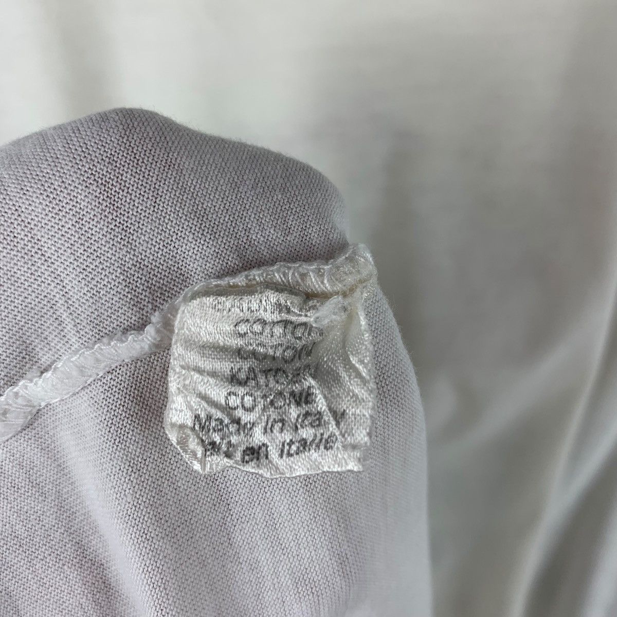 Gianfranco Ferre × Japanese Brand × Vintage Vintage 90s GIANFRANCO FERRE big printed embroidery tee Size US L / EU 52-54 / 3 - 9 Thumbnail