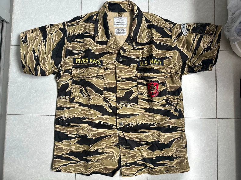 The Real McCoys TIGER Golden Tiger Pattern Shirt