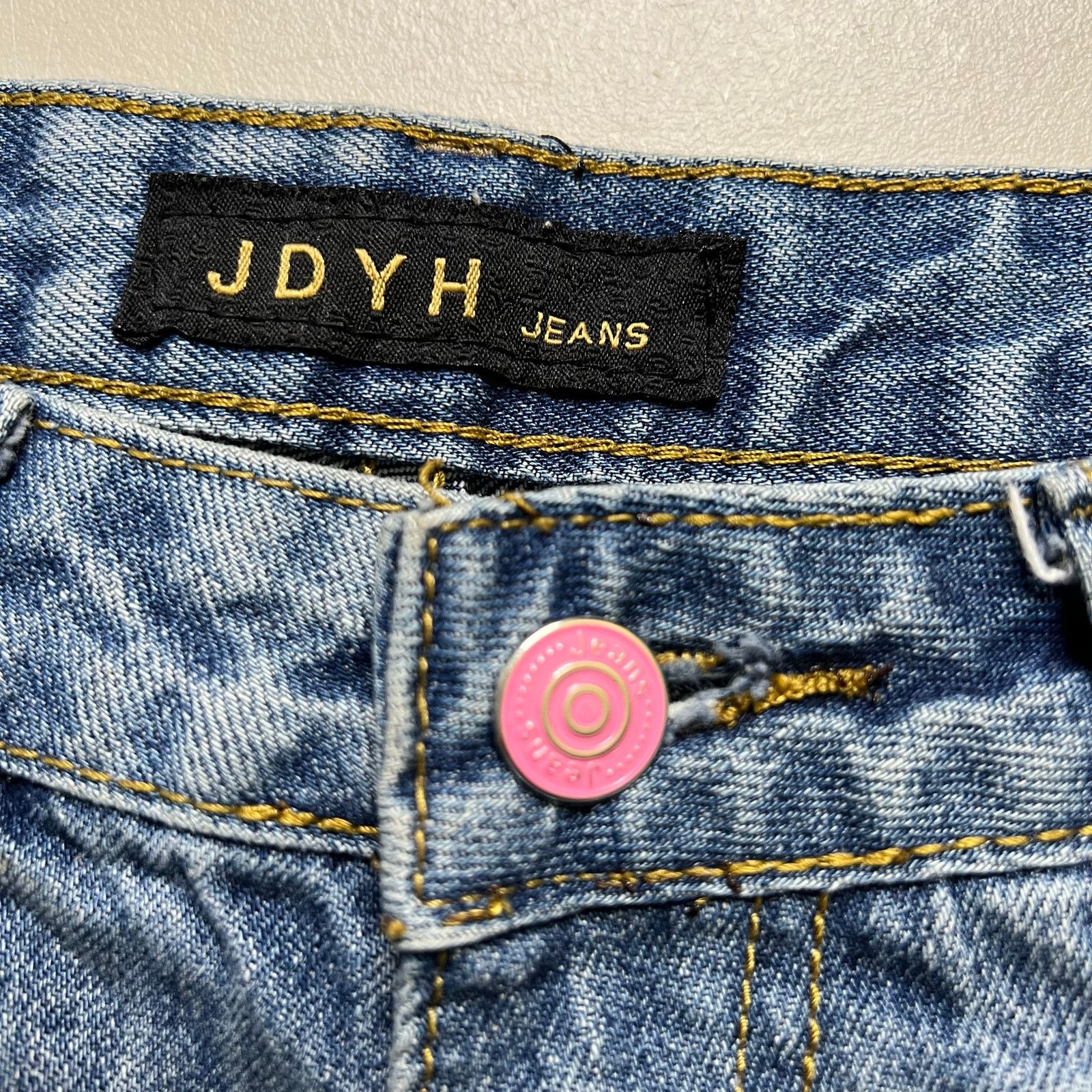 Other JDYH Women’s Distressed Denim Cutoff Shorts Size Small 27 Size 27" / US 4 / IT 40 - 3 Thumbnail
