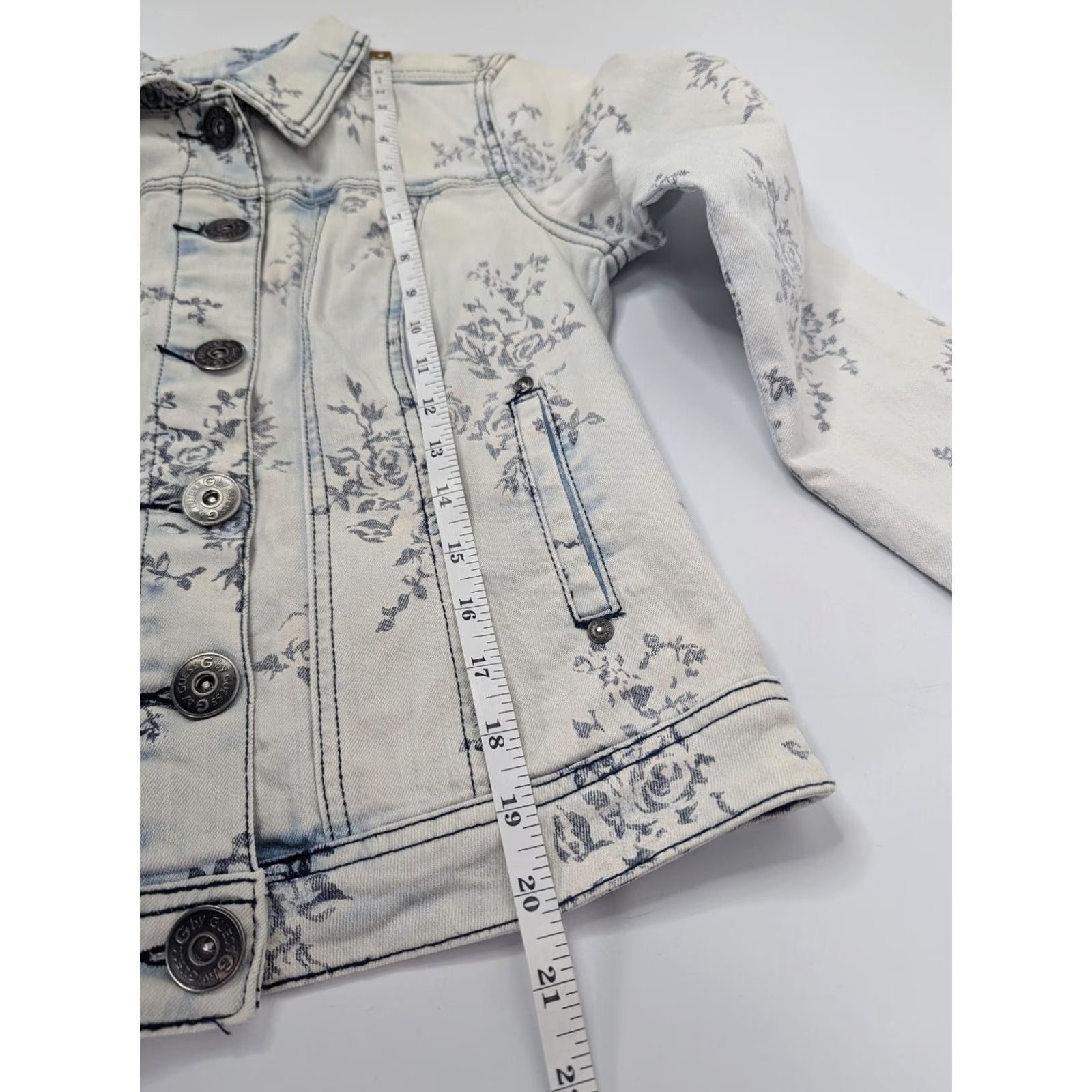 Guess G By Guess Jeans Women's Denim Jean Jacket Small Floral Tie Dye Blue White Jacket Womens Size 28" / US 6 / IT 42 - 4 Thumbnail