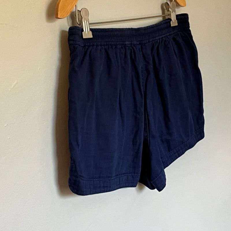 J.Crew J.Crew Women's Shorts Size XS Deep Navy Blue Size 25" / US 0 / IT 36 - 1 Thumbnail