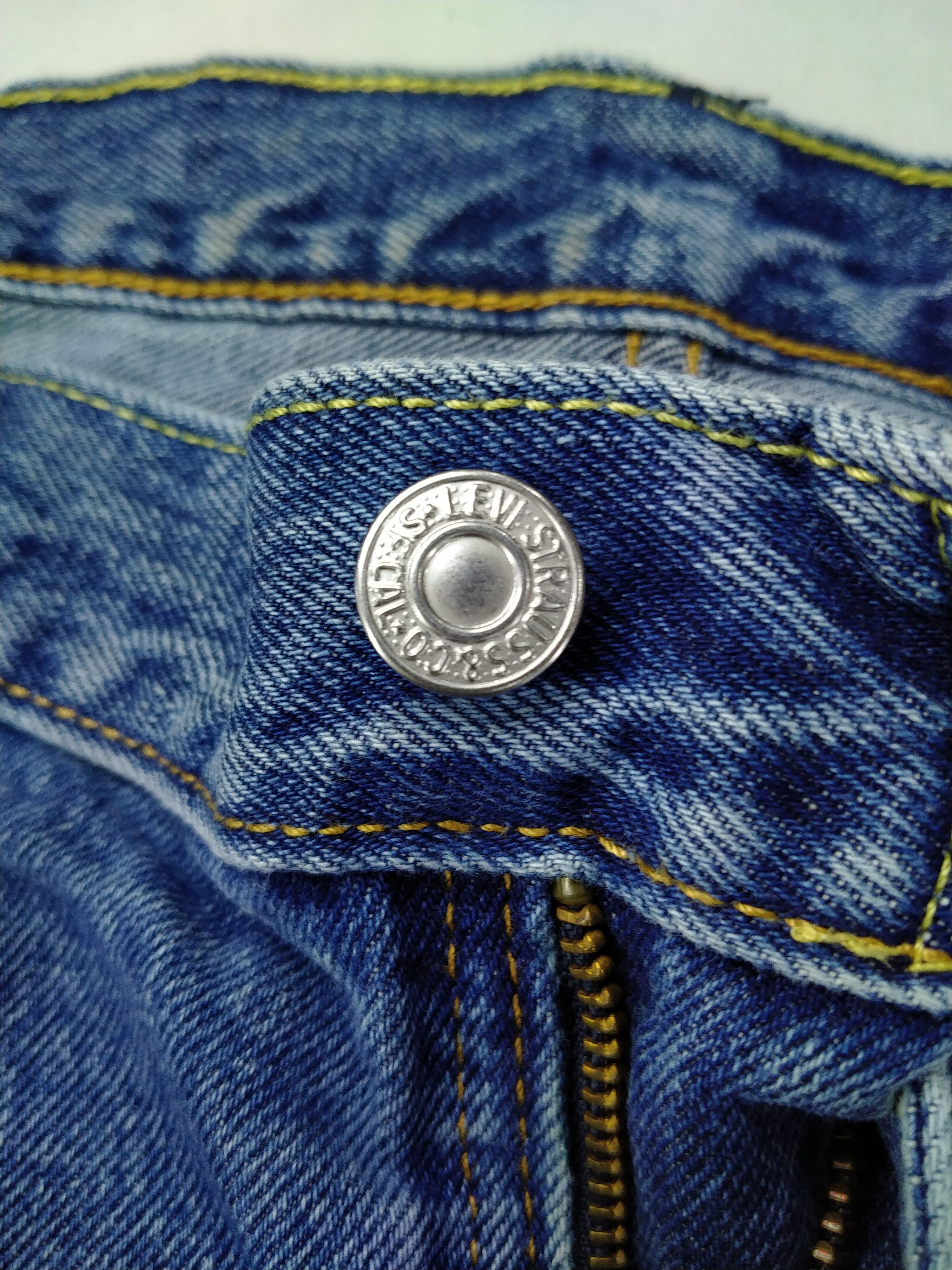 Levi's Vintage Levi's 550 41x29 Denim -JN324 Size US 41 - 8 Thumbnail