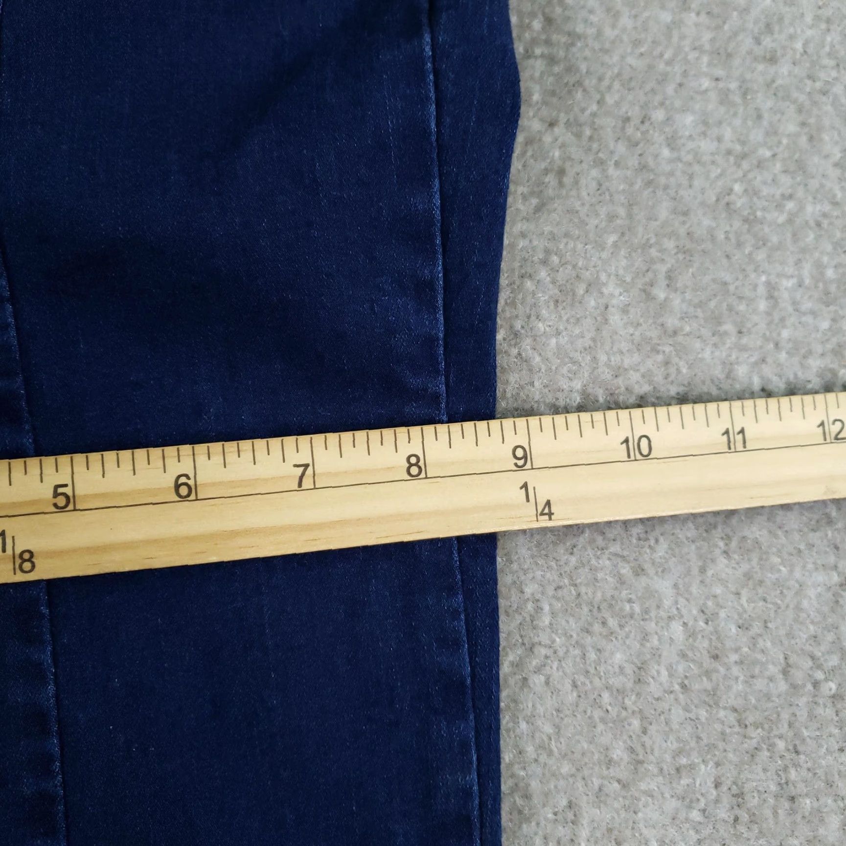Vintage Judy Blue Jeans Womens High Rise Blue Super Flare Bell Bottoms 28 32 Inseam Distressed Stretch Raw Hem Fringe Zipper Jeans Boys? Size 28" / US 6 / IT 42 - 7 Thumbnail