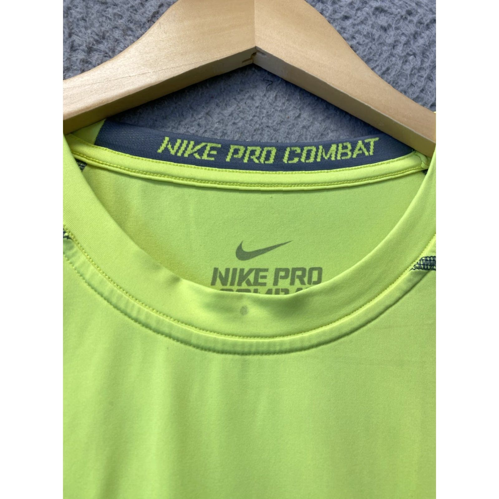 Nike Nike Pro Neon Fluorescent Shirt Short Sleeve Women's XXL Yellow Hi Visibility Athletic Nike Pro Neon Shirt Size XXL / US 16-18 / IT 52-54 - 4 Thumbnail