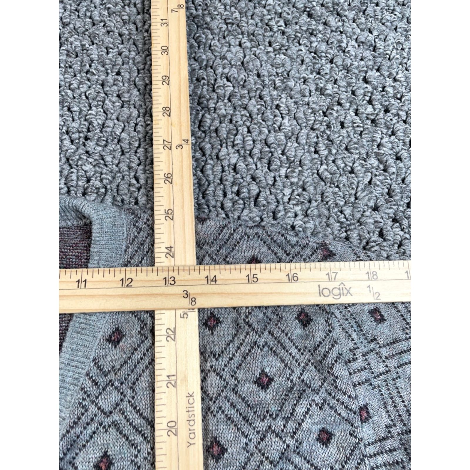 Vintage VINTAGE Robert Bruce Geometric Knit Sweater Adult Large Gray Lightweight V-Neck 80s Mens Size US L / EU 52-54 / 3 - 7 Thumbnail