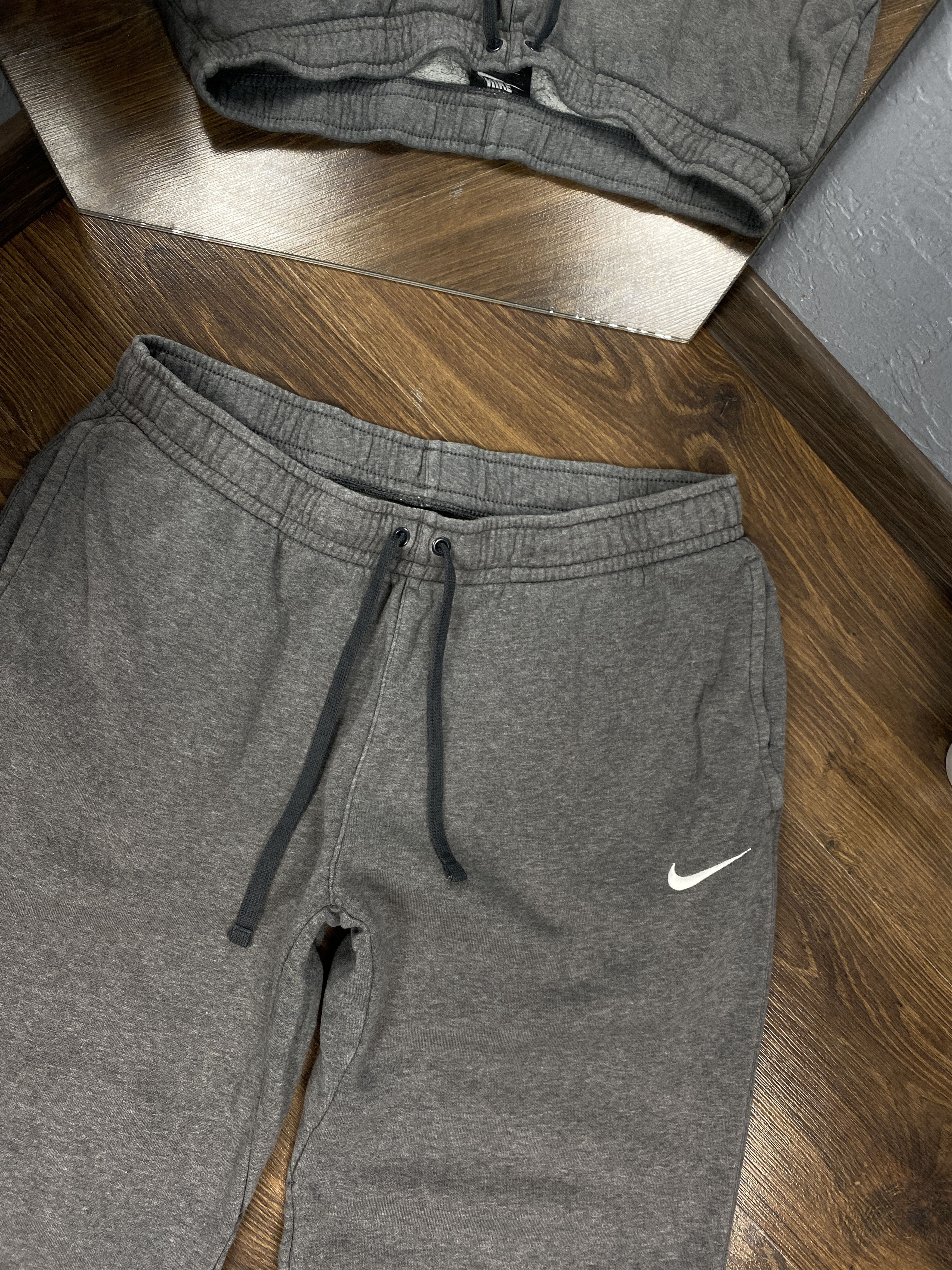 Nike × Vintage Nike Vintage Mens Sweatpants Baggy Track Pants y2k Size US 34 / EU 50 - 2 Thumbnail