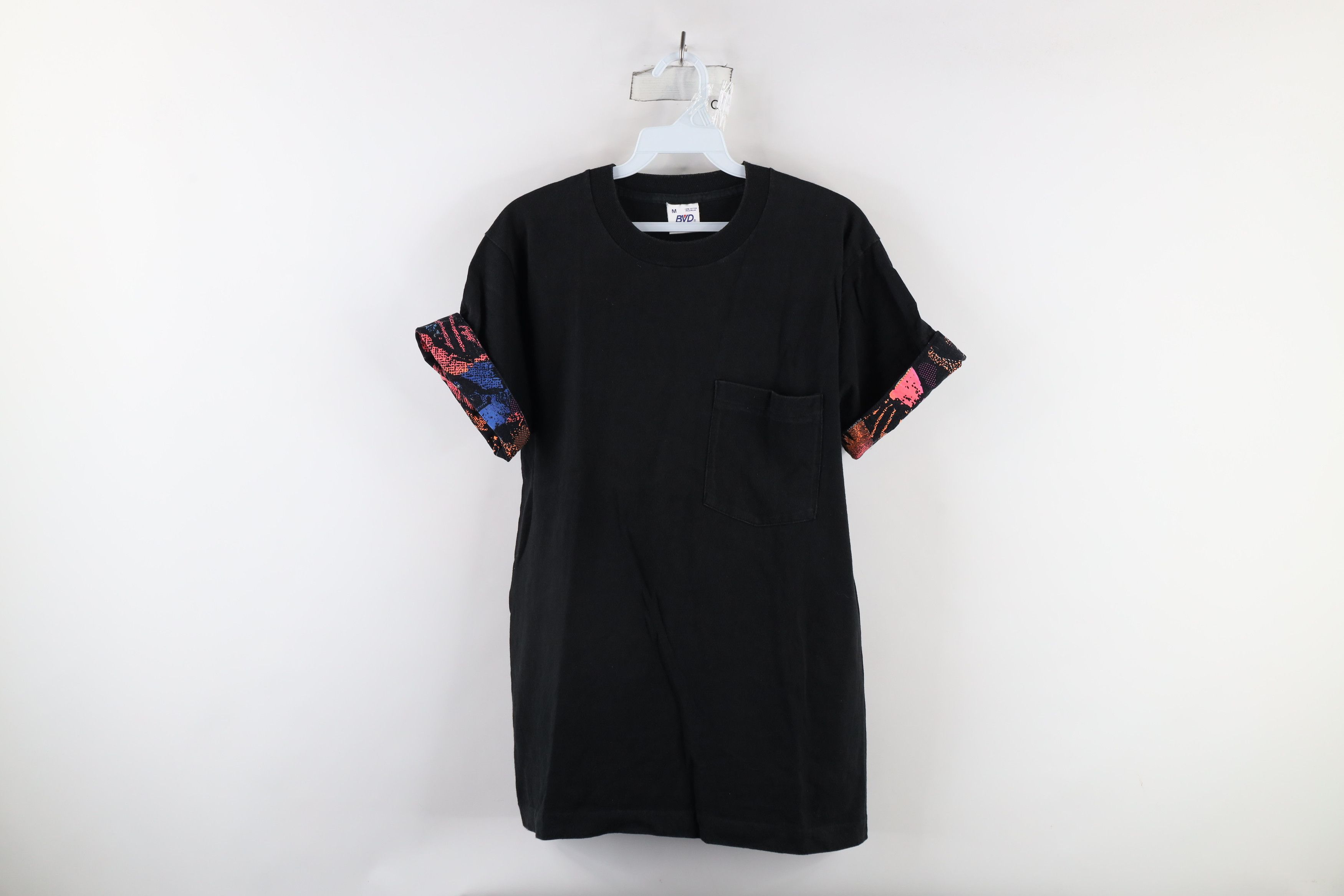 Vintage Vintage 90s Streetwear Abstract Flip Cuff Pocket T-Shirt USA Size US M / EU 48-50 / 2 - 1 Thumbnail