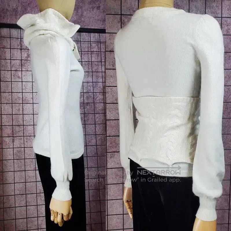 Burberry Burberry Cream Wool Blend Long Sleeve Sweater. Size S / US 4 / IT 40 - 2 Thumbnail