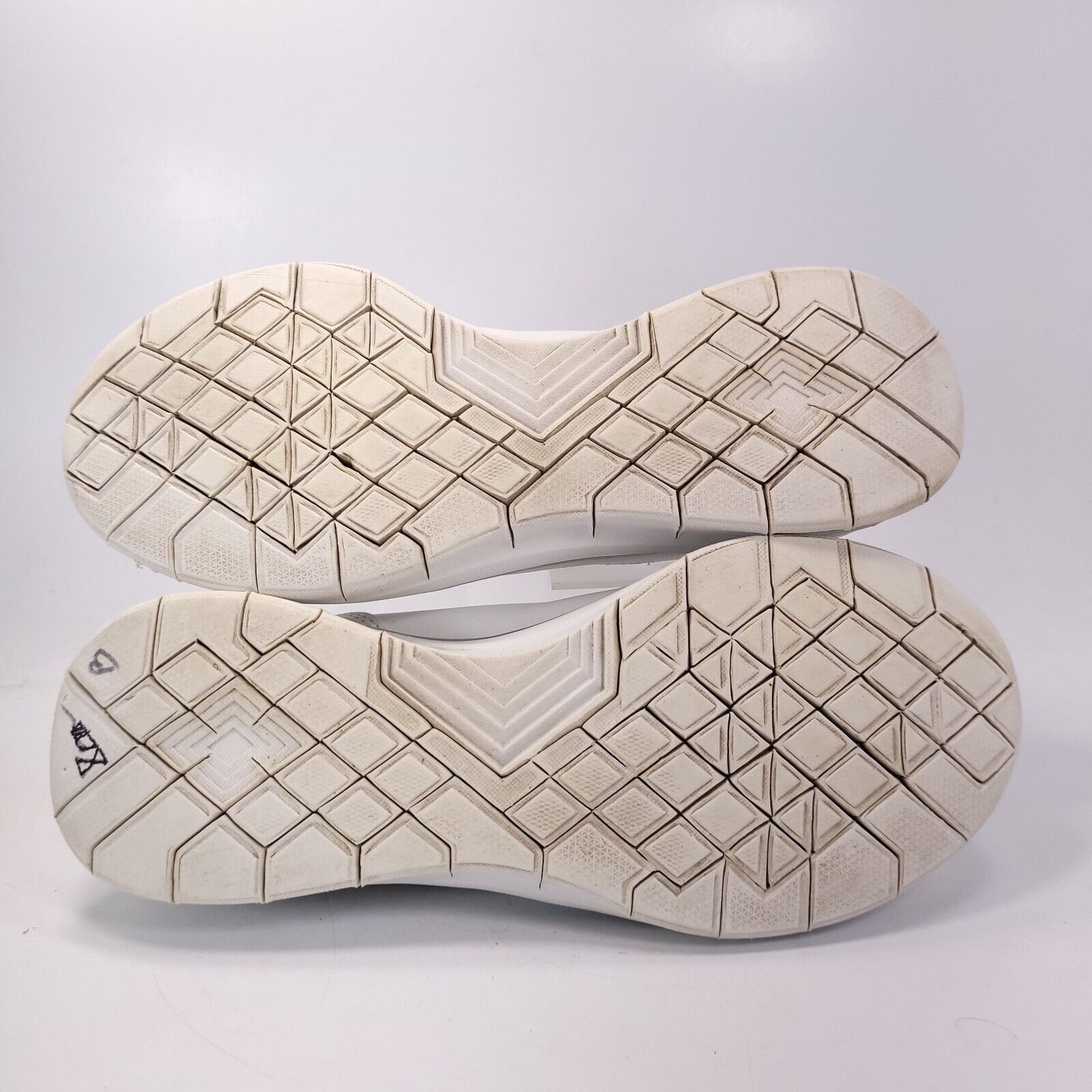 SKECHERS Skechers Synergy 2.0 Walking Shoe Women Size 9.5 12363 White Size US 9.5 / IT 39.5 - 7 Thumbnail