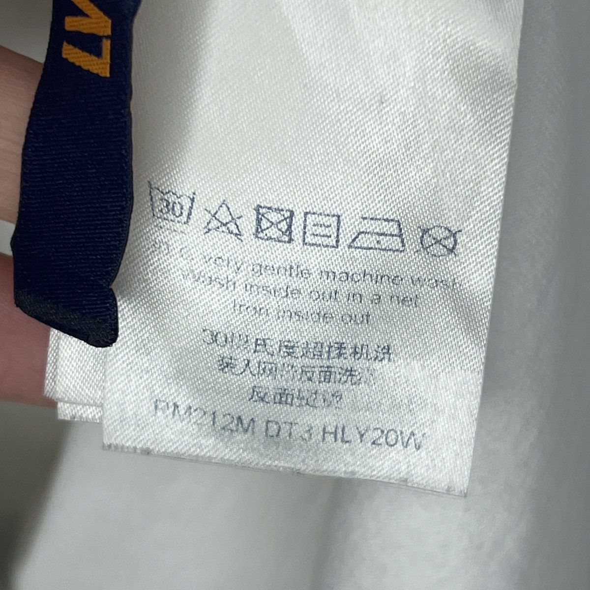 Louis Vuitton × NBA Louis Vuitton NBA White Logo T-Shirt Size US M / EU 48-50 / 2 - 14 Thumbnail