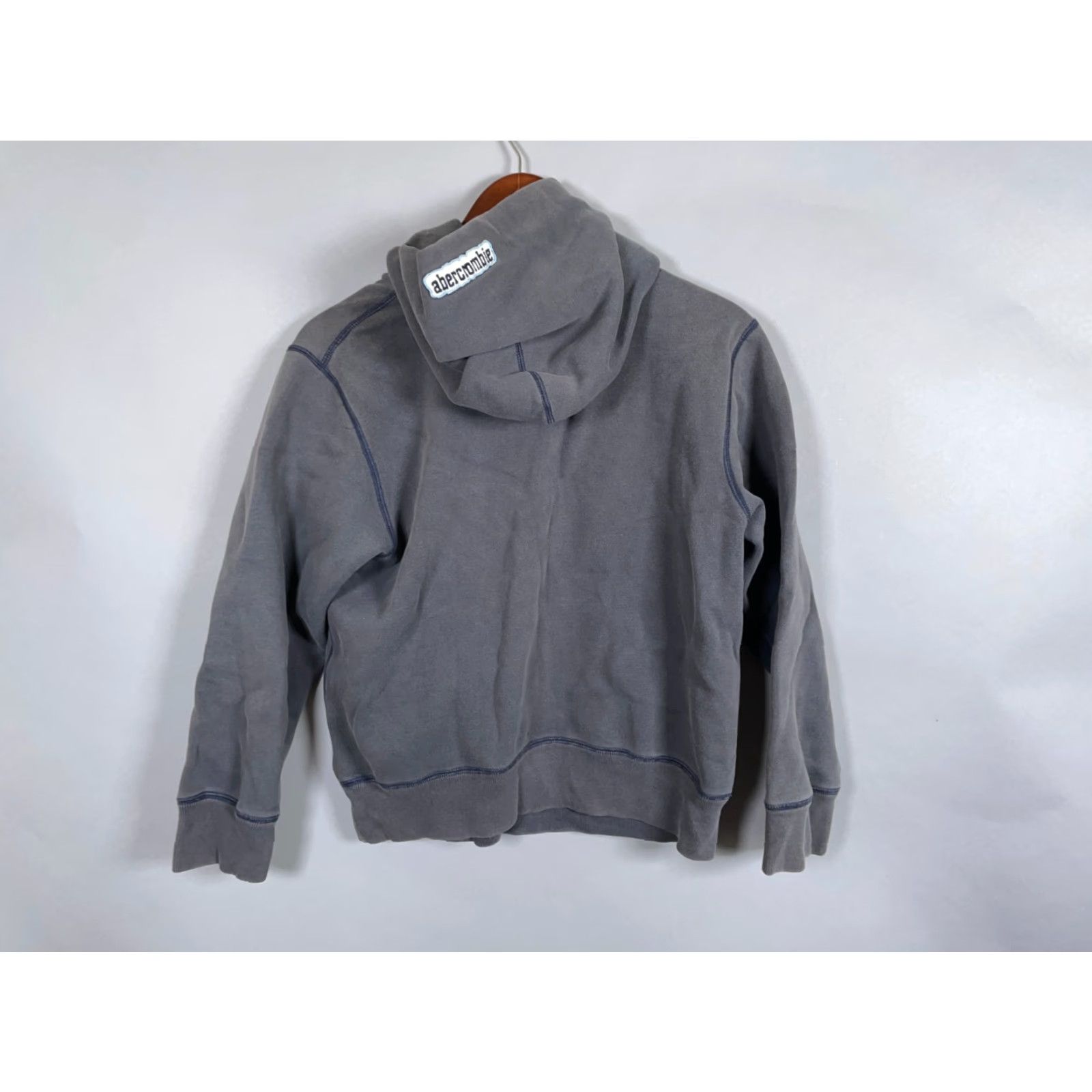 Abercrombie & Fitch Abercrombie & Fitch Division Champs Hoodie Women Large Gray Embroidered Sweatshirt Crew Neck Pullover Size L / US 10 / IT 46 - 2 Thumbnail